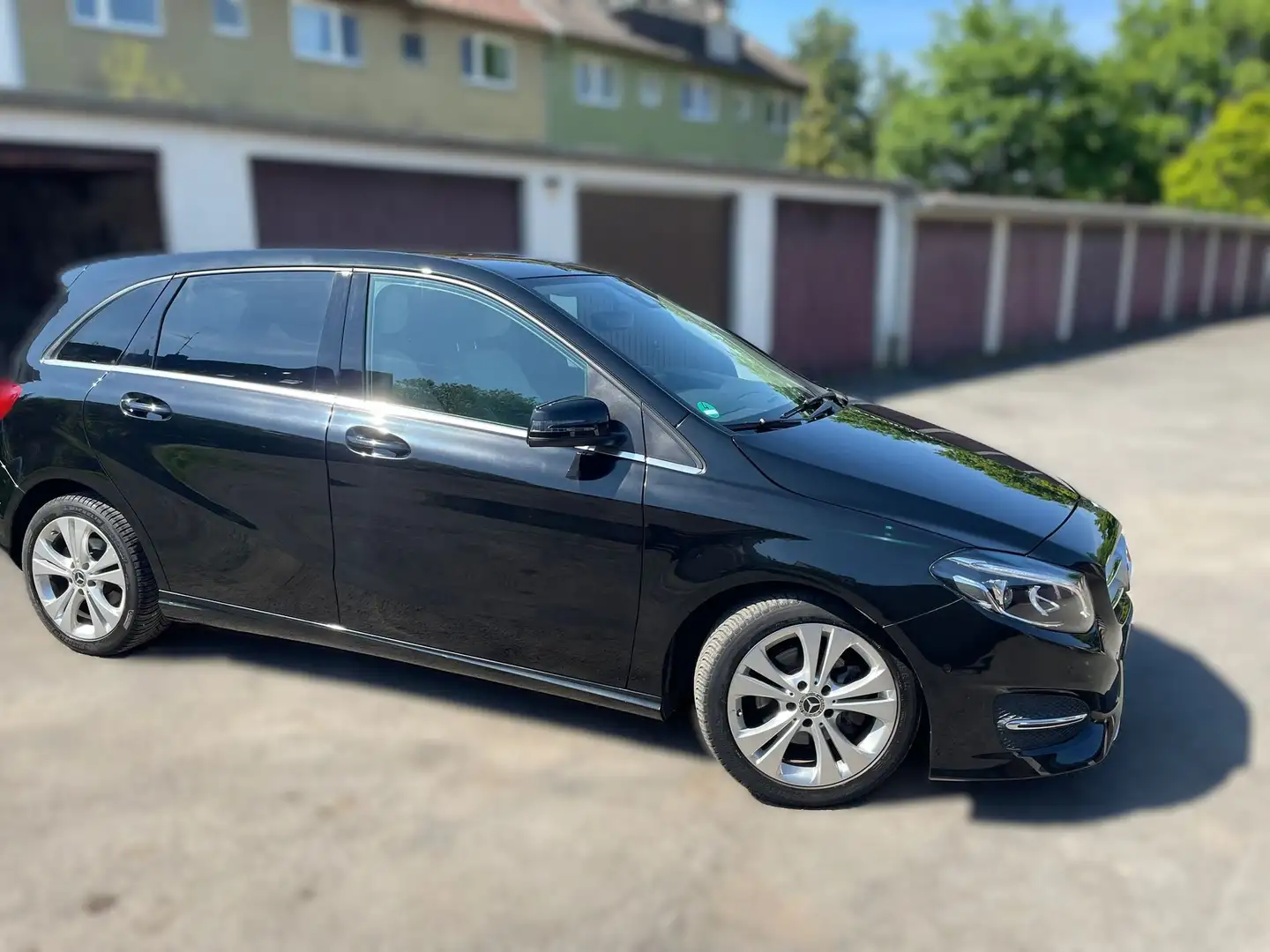 Mercedes-Benz B 200 B 200 7G-DCT Urban Zwart - 2