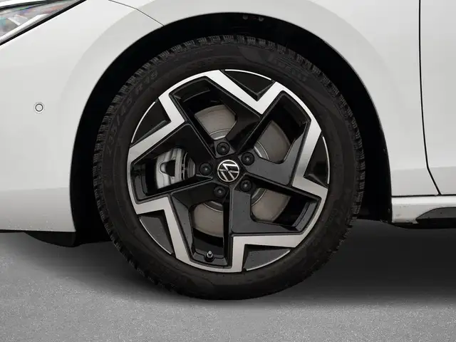 Volkswagen Passat view 11