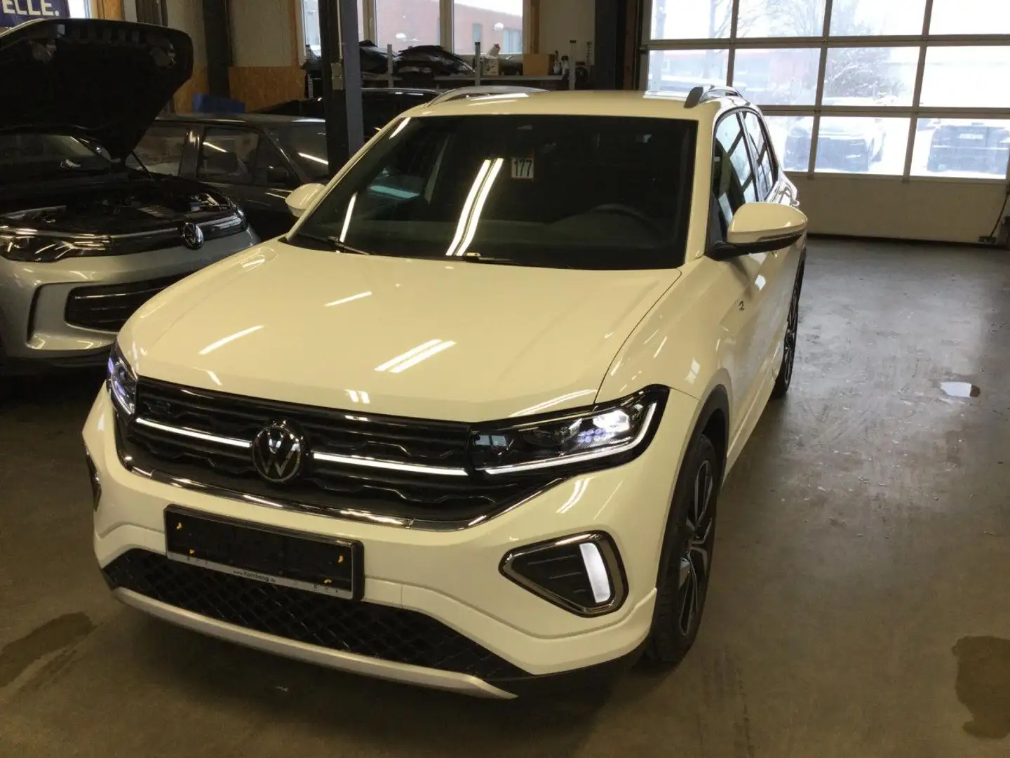 Volkswagen T-Cross 1.5 TSI DSG R-Line Matrix-LED NAVI APP ACC Weiß - 2
