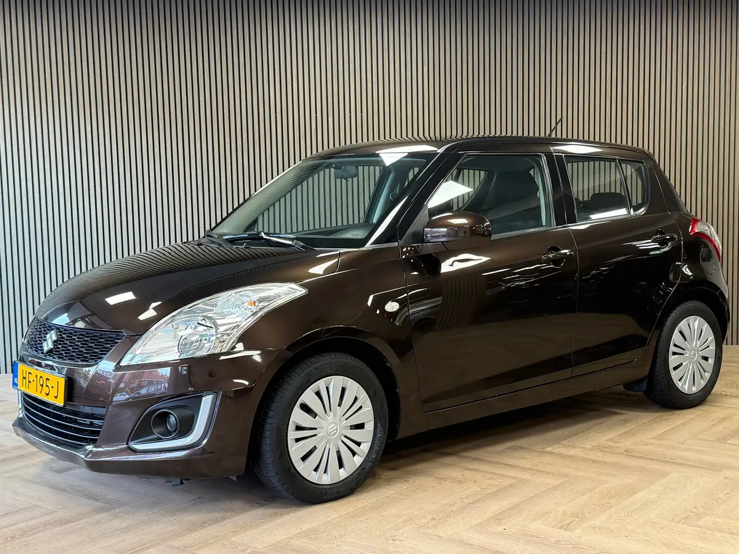 Suzuki Swift 1.2 Comfort EASSS AIRCO MEDIASCHERM USB 84.806KM Brun - 1