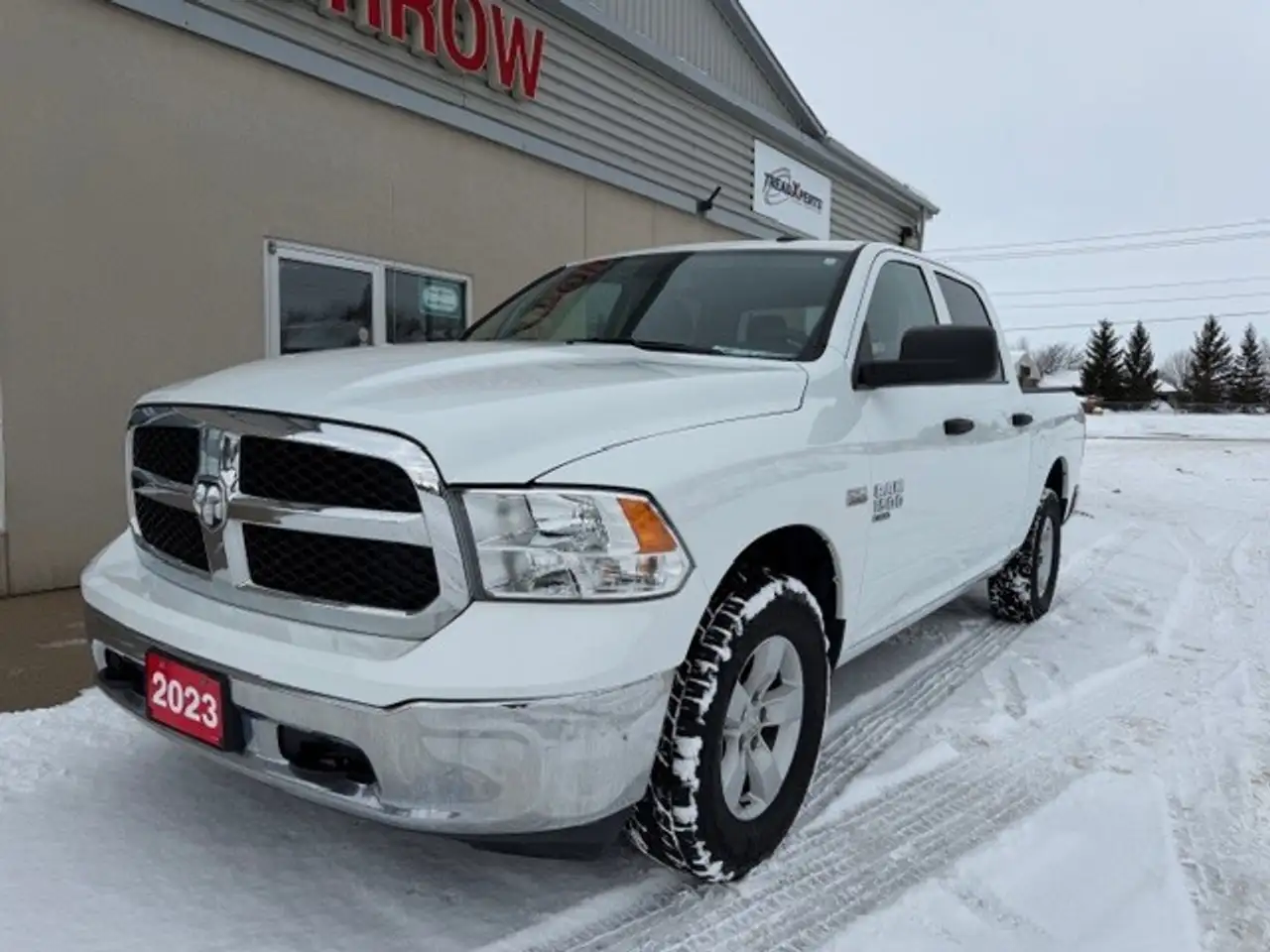 RAM 1500 снимка RAM 1500