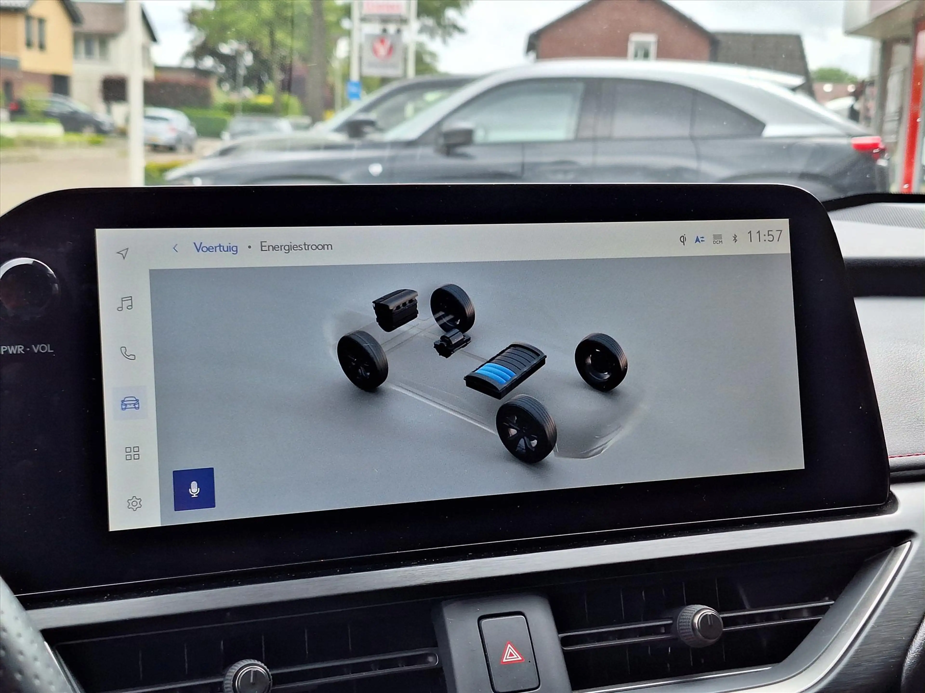 Lexus UX 250h F Sport Line | Head up display, Dodehoekherkenning — photo 33