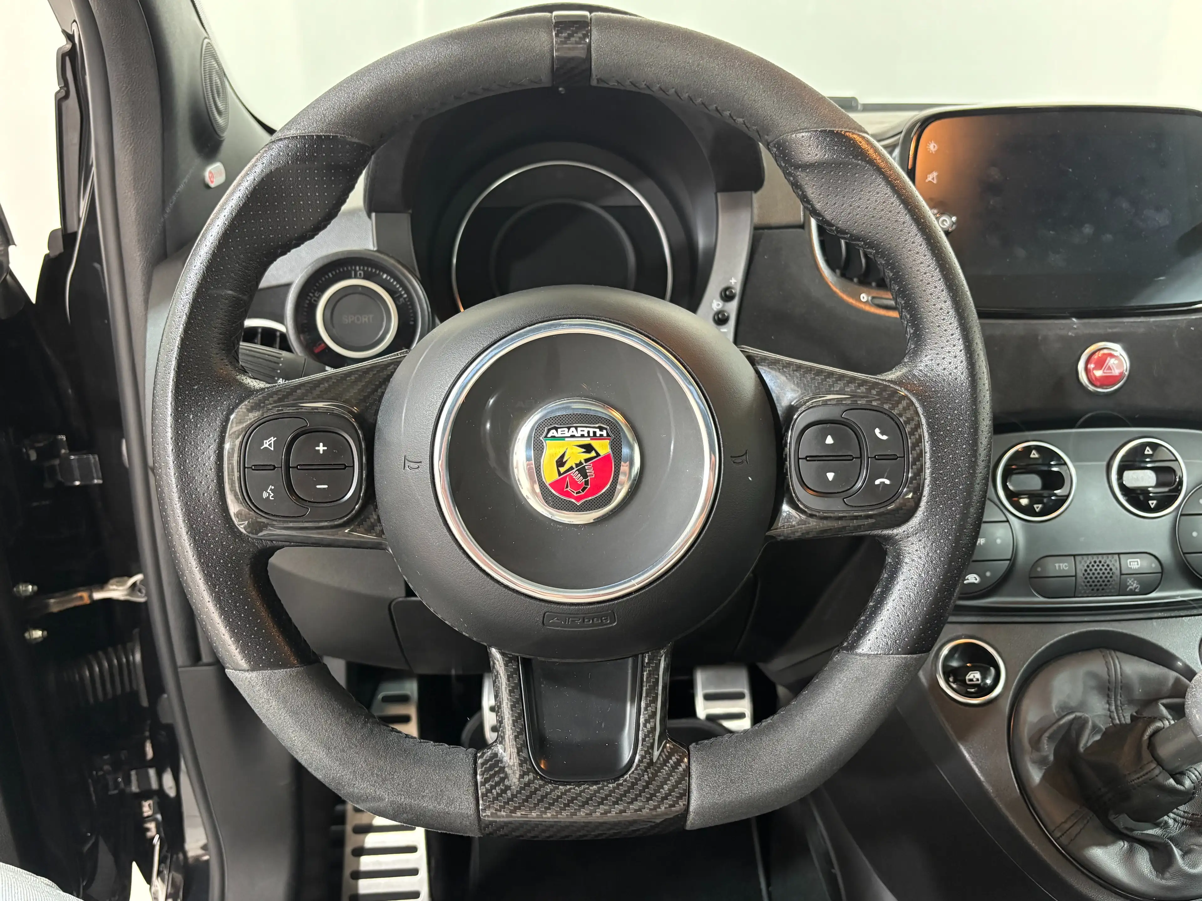 Abarth 595 Competizione 1.4 * Performance * Beats * Xénon * Alcantara — photo 10