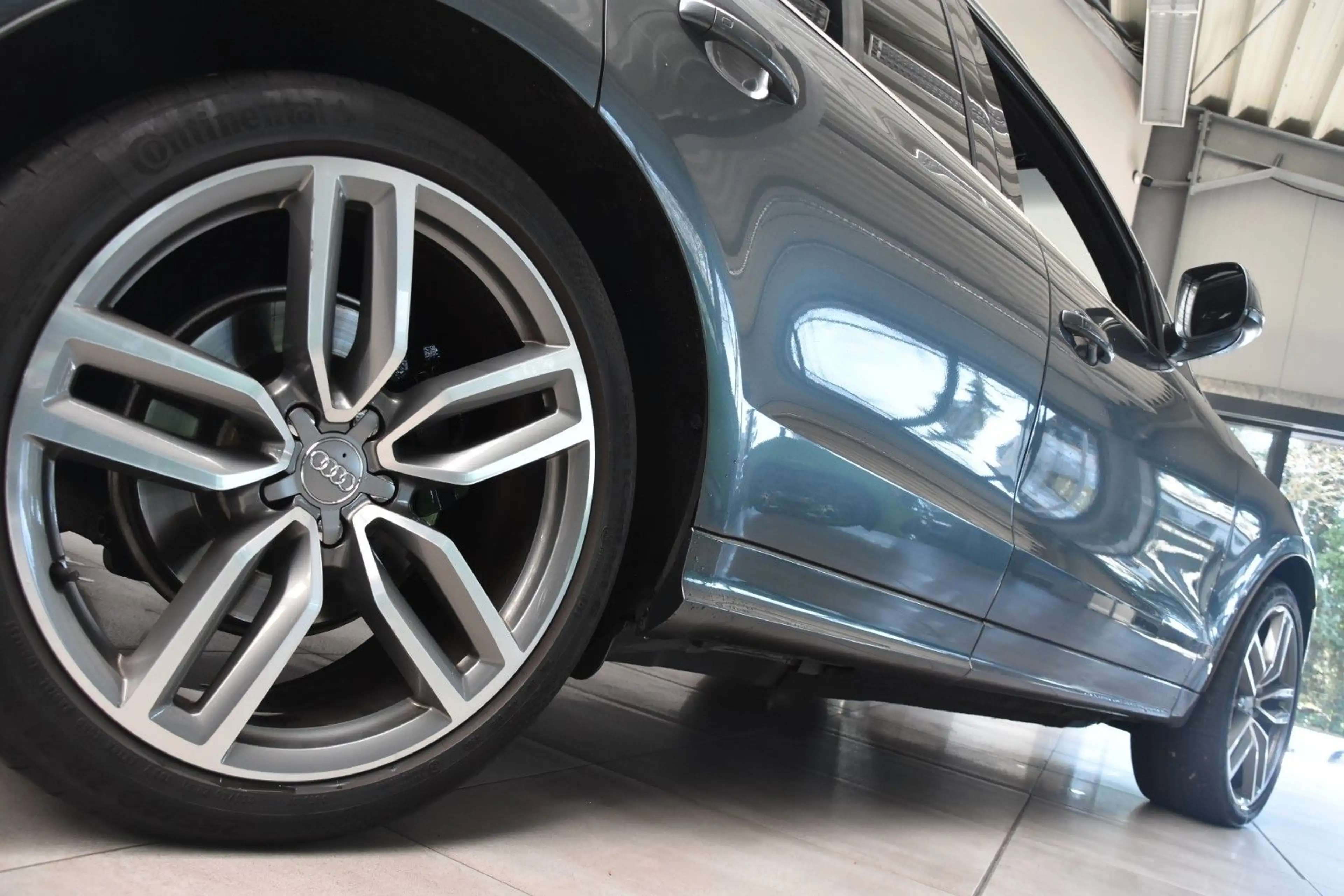Audi SQ5 3.0 TDI quattro 1.Hd Alcantara Navi Standhzg — photo 4