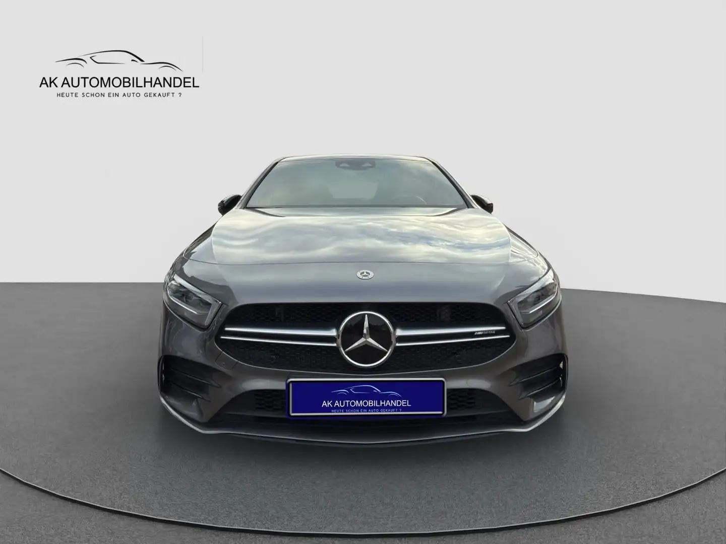Mercedes-Benz A 35 AMG 4Matic*Alcantara*Kam*LED*Night* Gris - 2