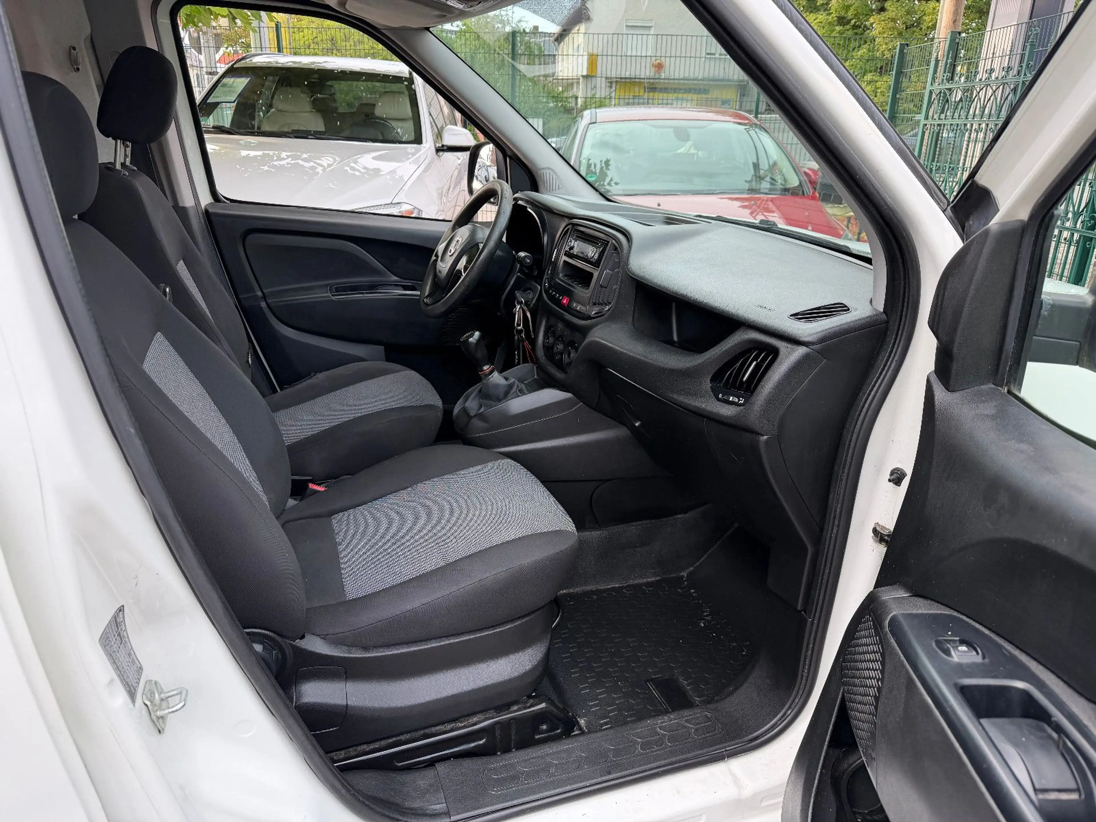 Fiat Doblo Doblò Basis Maxi Kasten — photo 16
