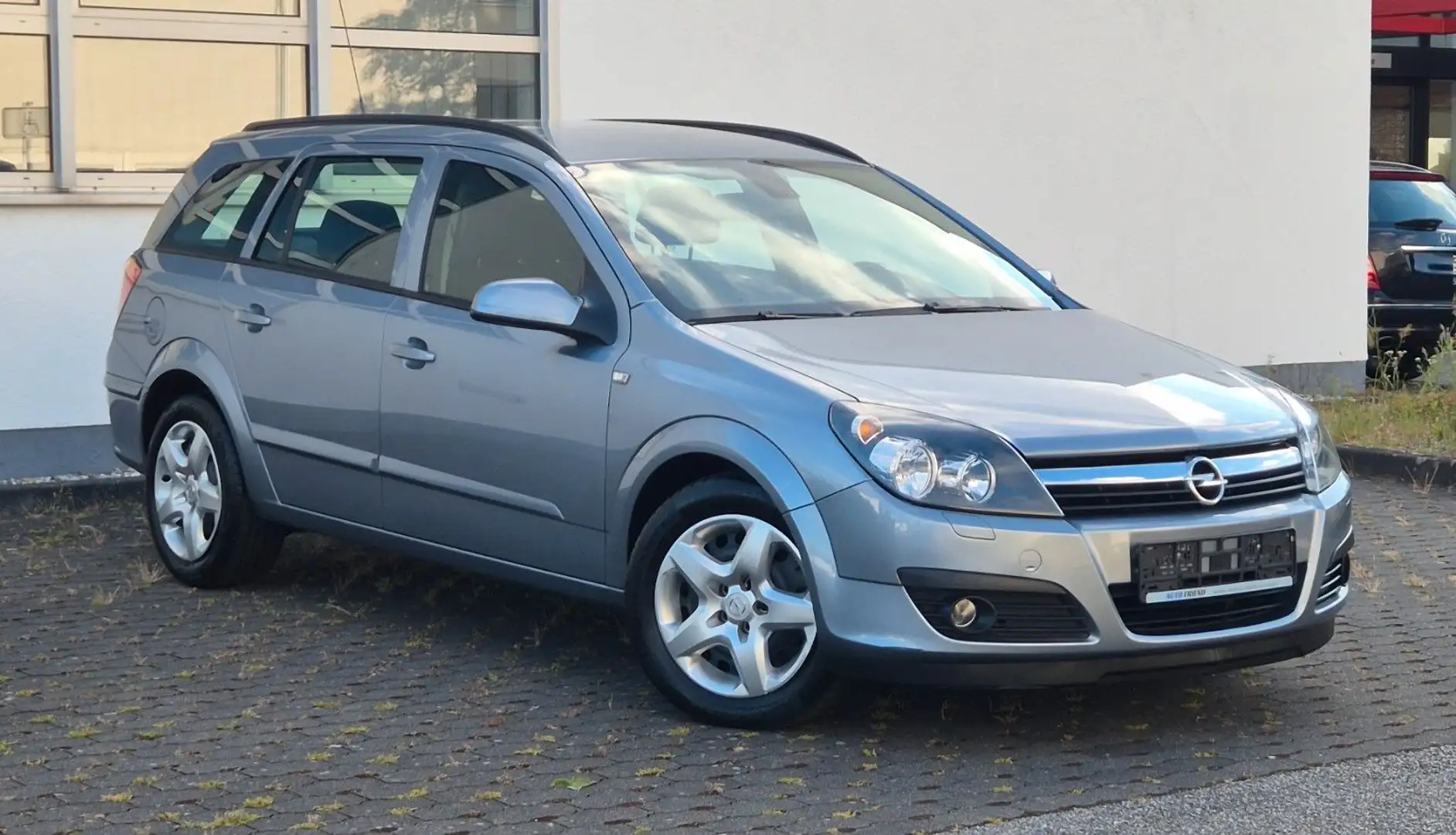 Opel Astra H Caravan 1.6 Easytronic /PDC/TEMPO/KLIMA Zilver - 1