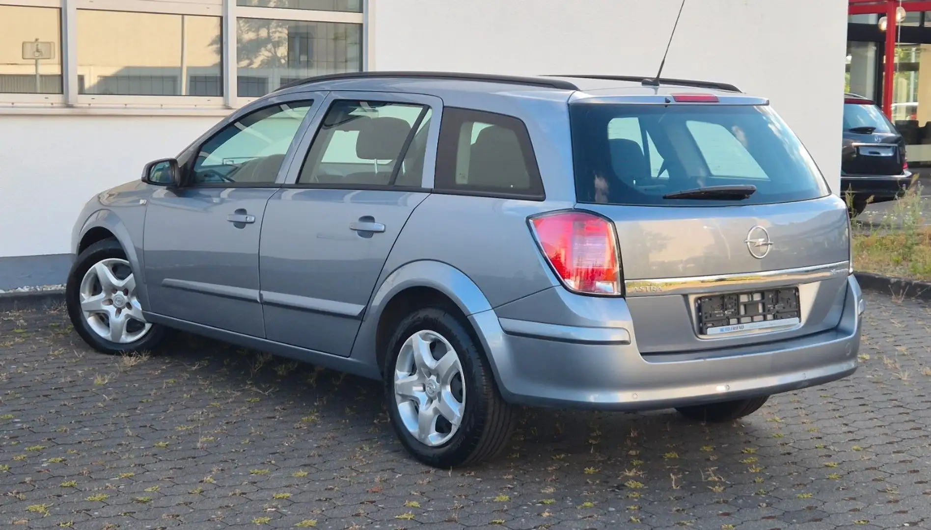 Opel Astra H Caravan 1.6 Easytronic /PDC/TEMPO/KLIMA Zilver - 2