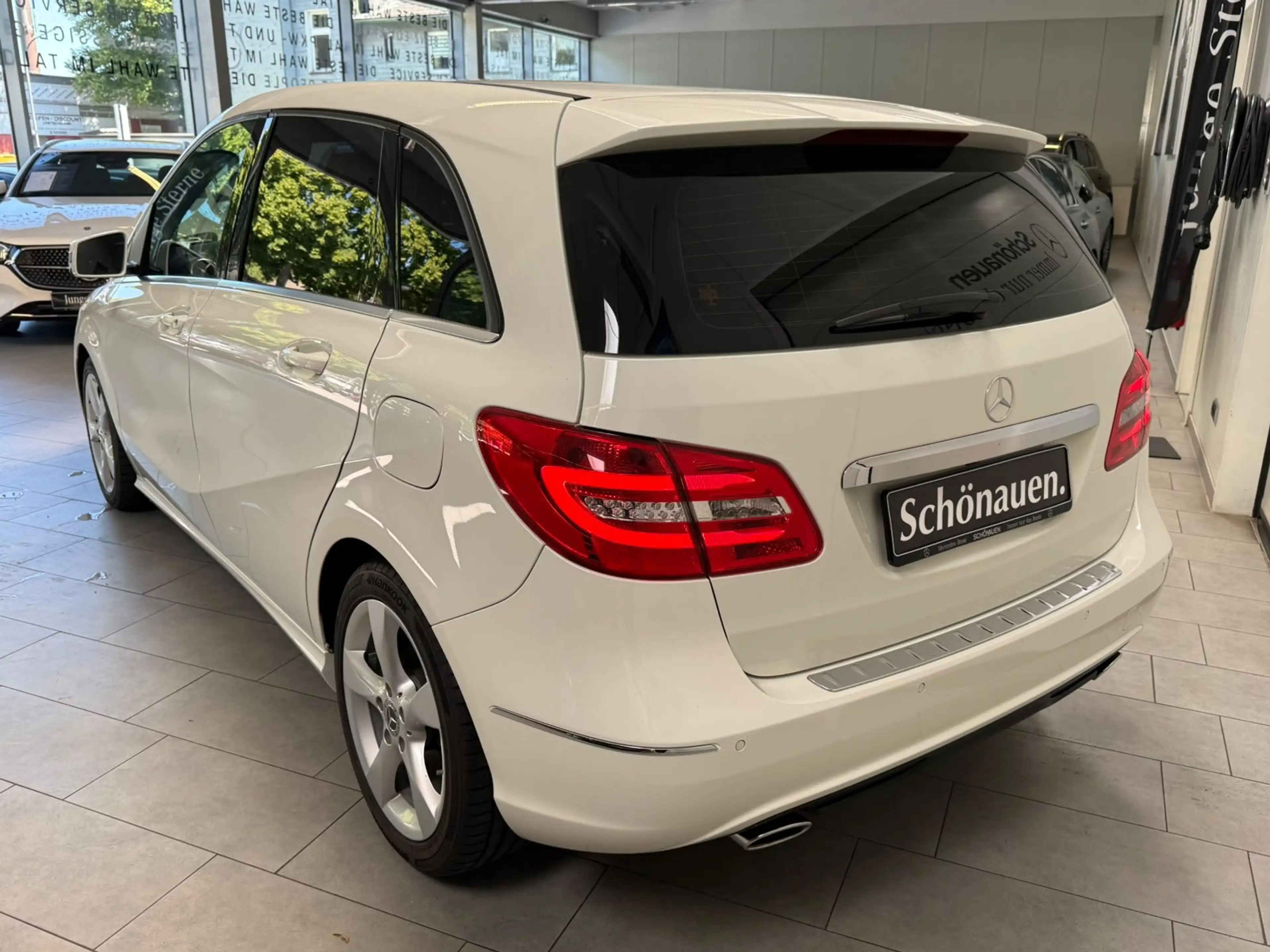 Mercedes-Benz B 180 CDI BIXENON+AHK+KAMERA+SITZHZ+KLIMA+PTS — photo 4