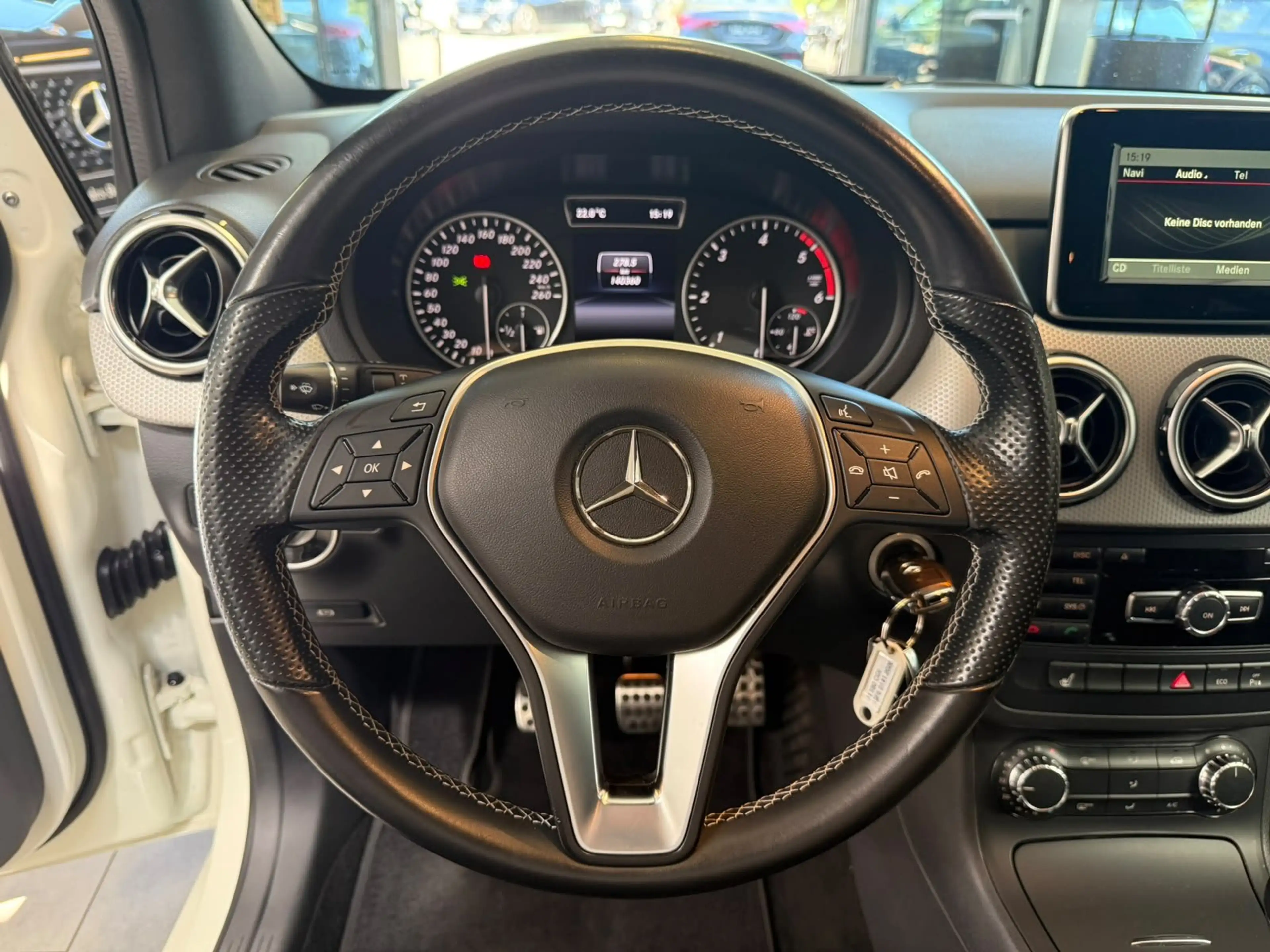 Mercedes-Benz B 180 CDI BIXENON+AHK+KAMERA+SITZHZ+KLIMA+PTS — photo 10