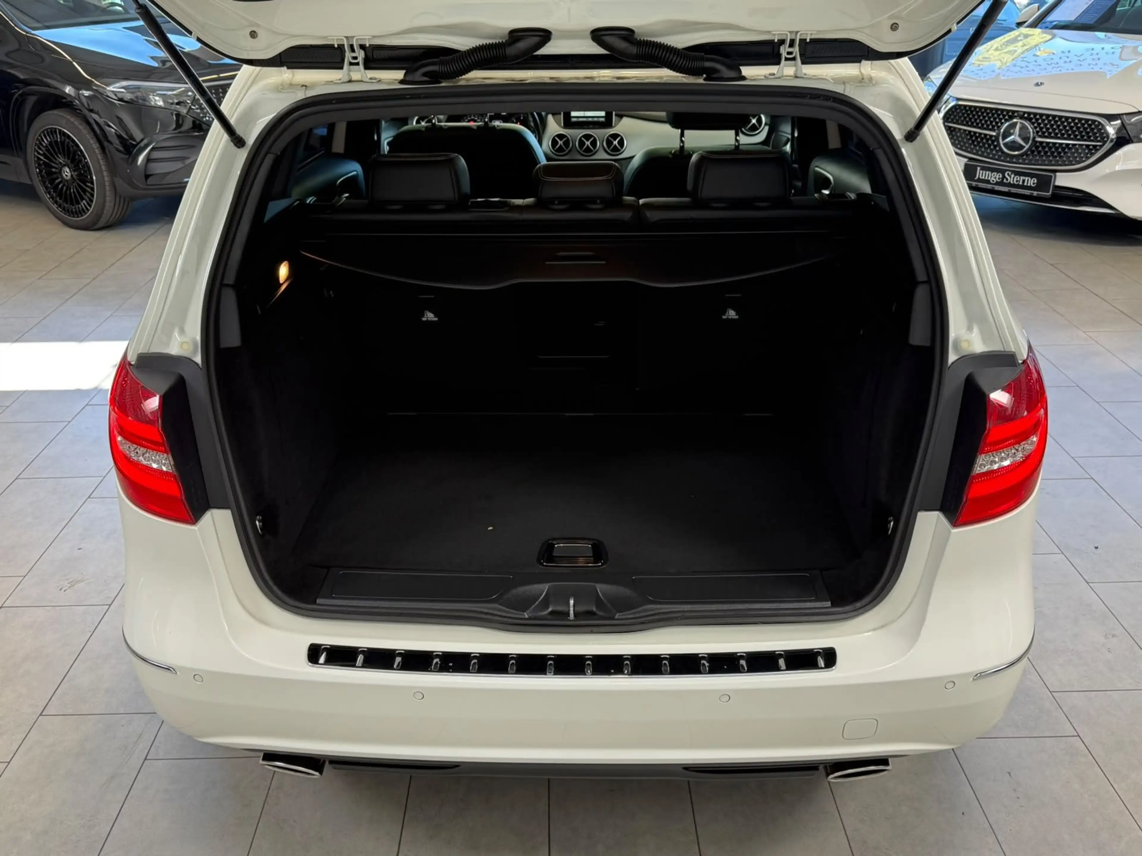 Mercedes-Benz B 180 CDI BIXENON+AHK+KAMERA+SITZHZ+KLIMA+PTS — photo 6