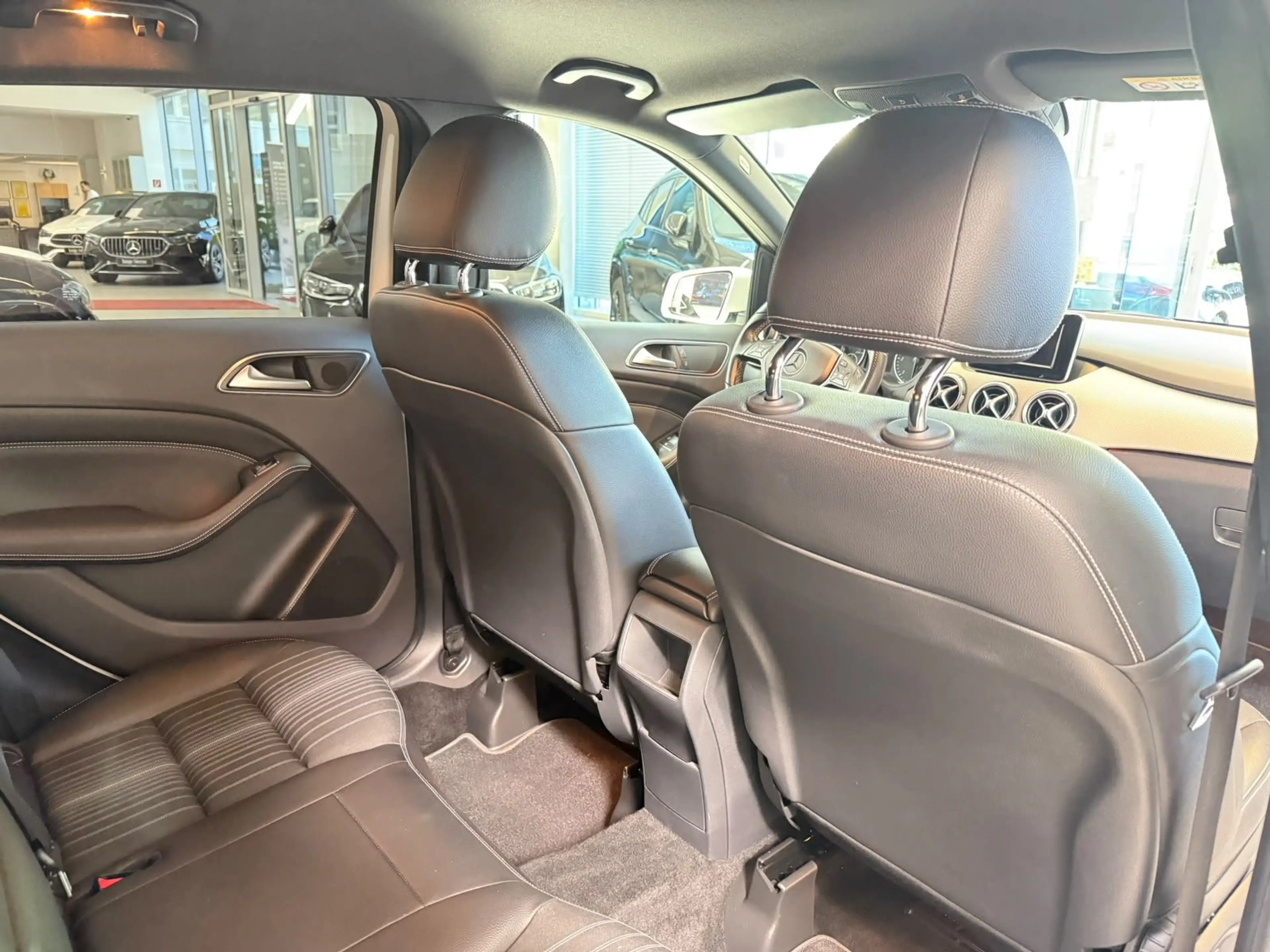 Mercedes-Benz B 180 CDI BIXENON+AHK+KAMERA+SITZHZ+KLIMA+PTS — photo 14