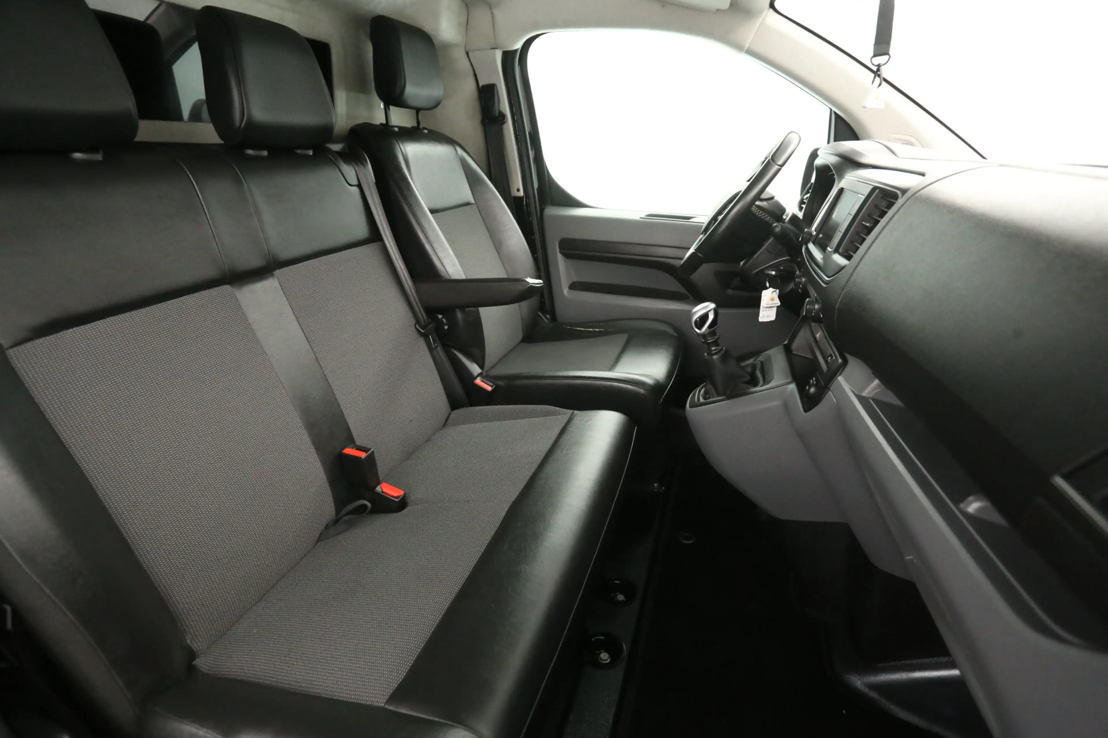 Peugeot Expert 2.0 BlueHDI L2H1 | Airco | Cruise | 3 Zits | Camer — photo 10