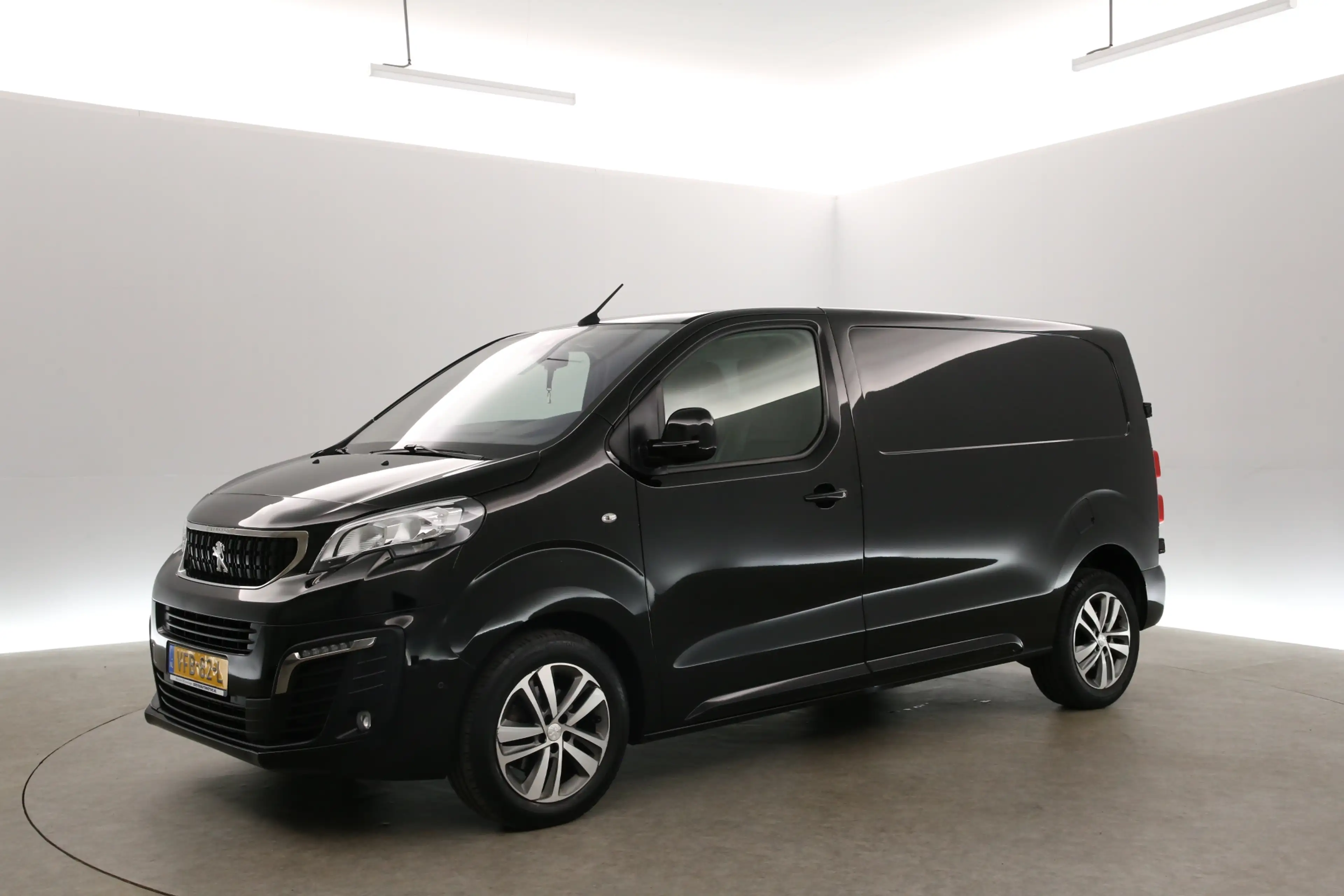Peugeot Expert 2.0 BlueHDI L2H1 | Airco | Cruise | 3 Zits | Camer — photo 8