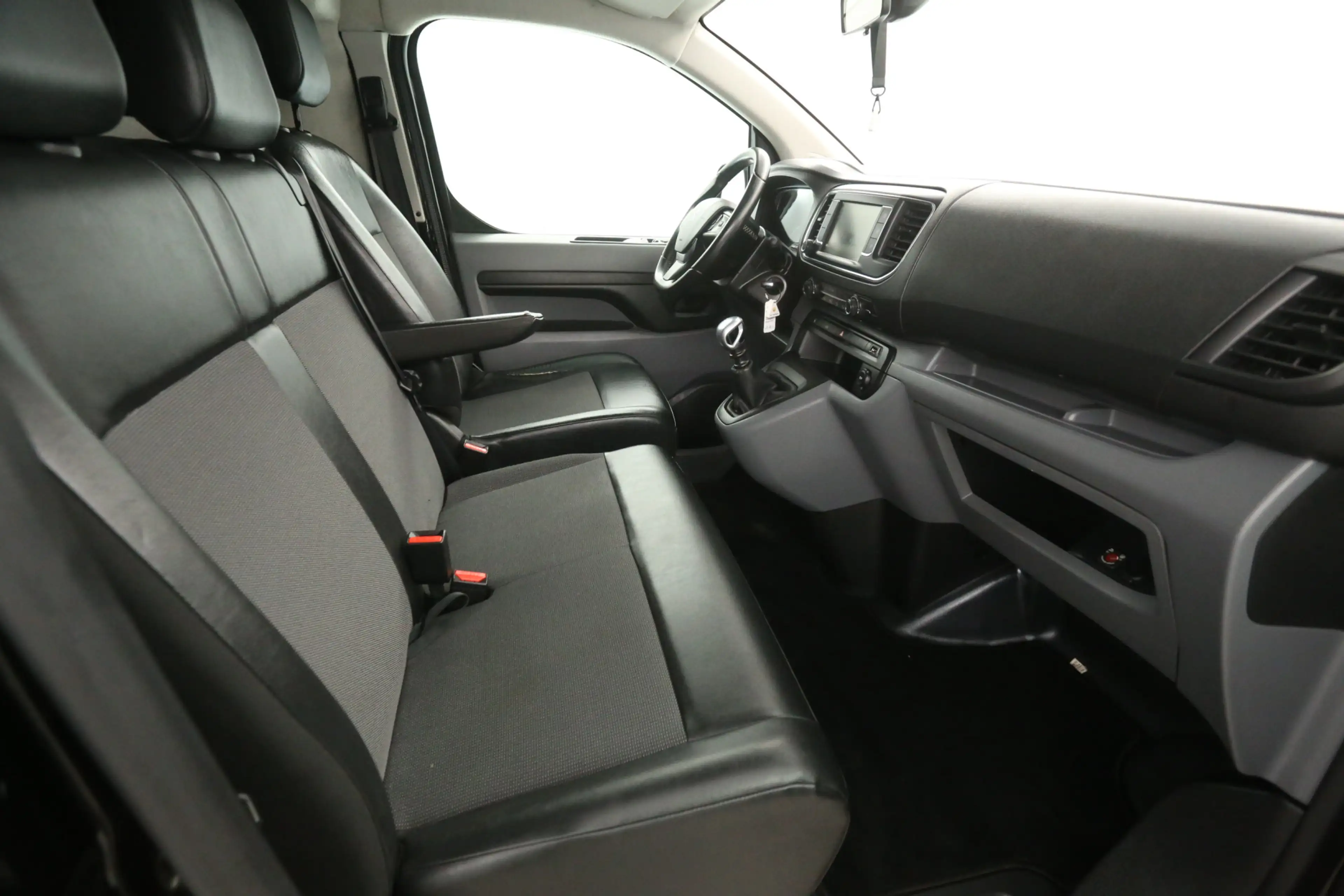 Peugeot Expert 2.0 BlueHDI L2H1 | Airco | Cruise | 3 Zits | Camer — photo 23