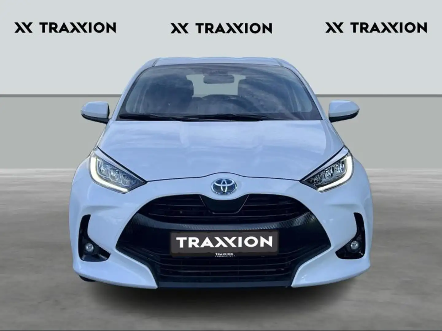 Toyota Yaris 1.5 Hybrid Trend Wit - 2