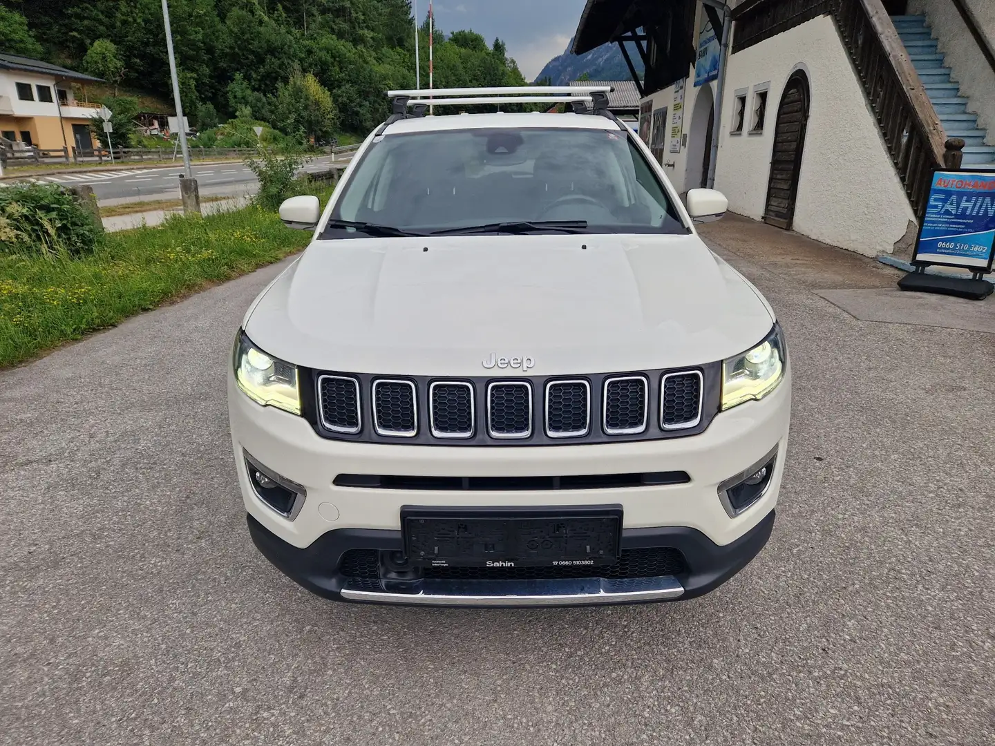 Jeep Compass 2,0 MultiJet AWD 9AT 140 Limited Aut. - 1