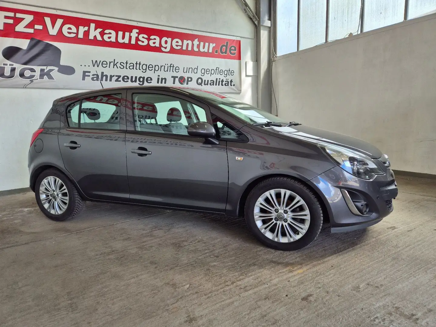 Opel Corsa D Innovation, Navi, inkl. 1 Jahr Garantie Grau - 2