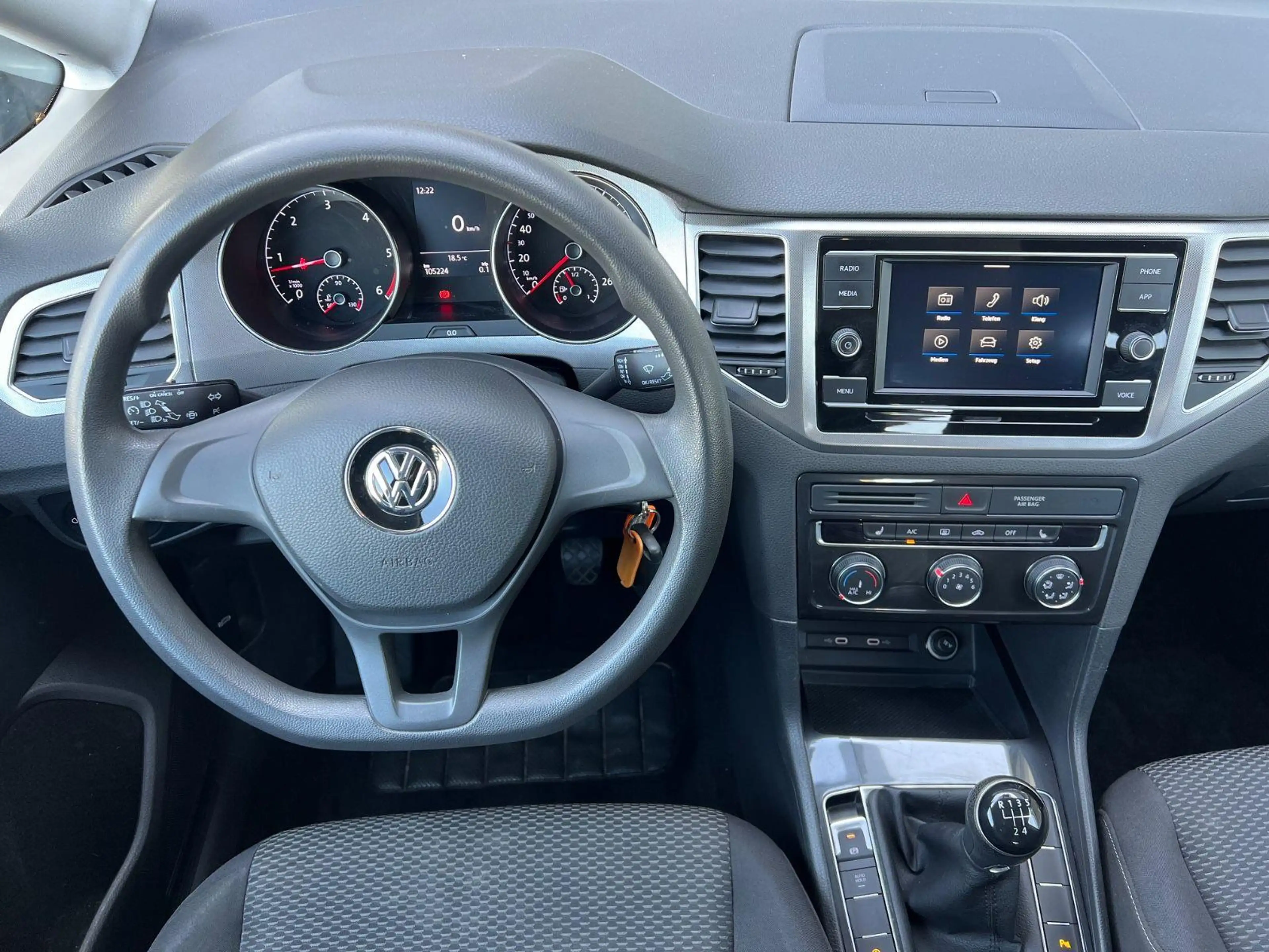 Volkswagen Golf Sportsvan Golf*Sportsvan*Sitzhz*Tempomat*Kamera*AHK*LED* — photo 6