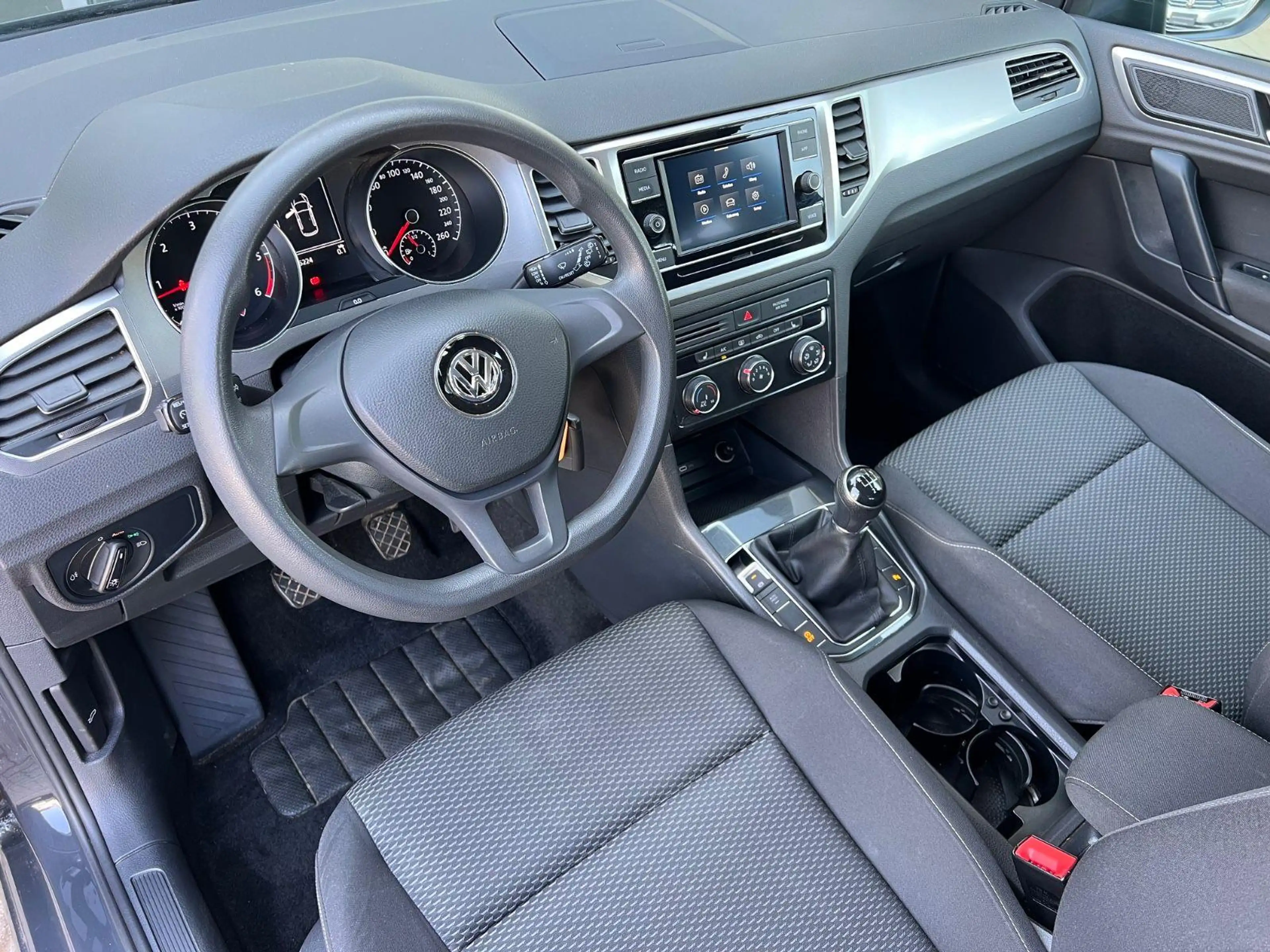 Volkswagen Golf Sportsvan Golf*Sportsvan*Sitzhz*Tempomat*Kamera*AHK*LED* — photo 8