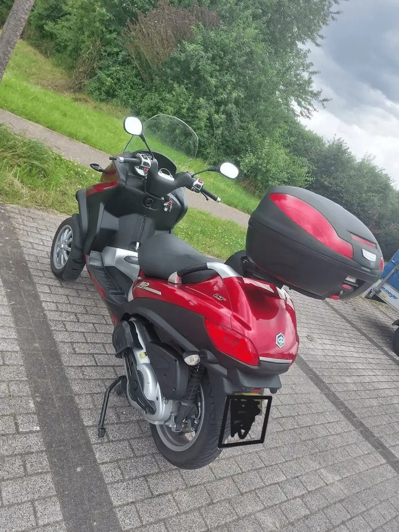 Piaggio MP3 400 Rouge - 2