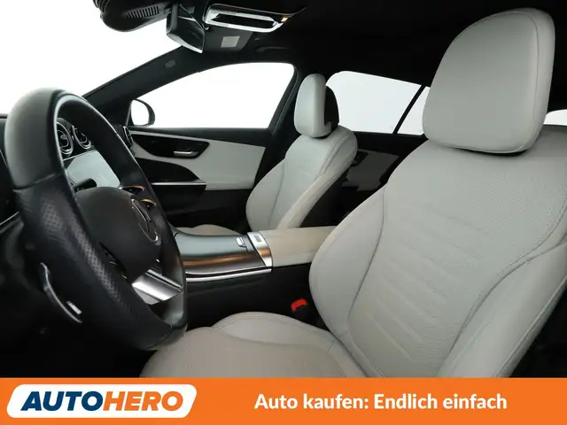 Mercedes-Benz 300 view 10