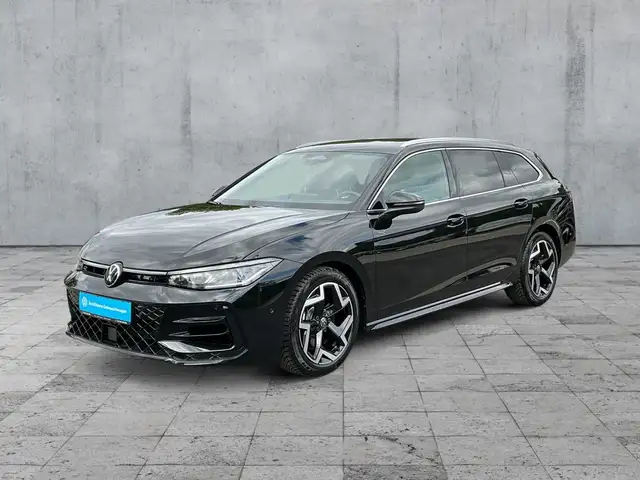 Volkswagen Passat view 2