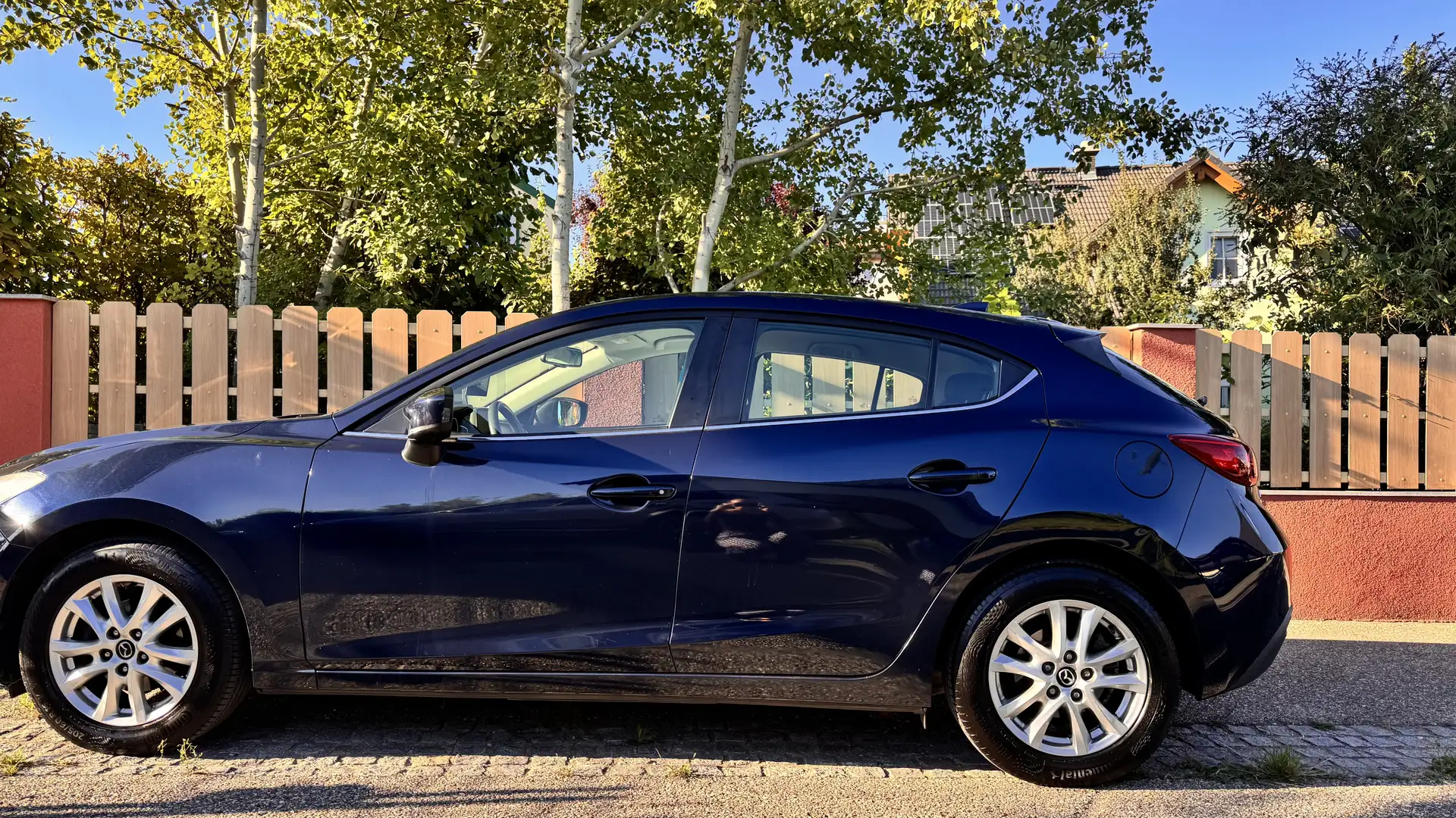 Mazda 3 Sport G100 Challenge Blau - 1