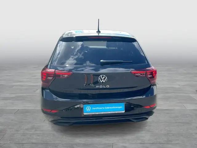 Volkswagen Polo view 4