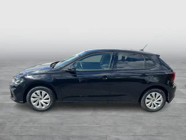 Volkswagen Polo view 2