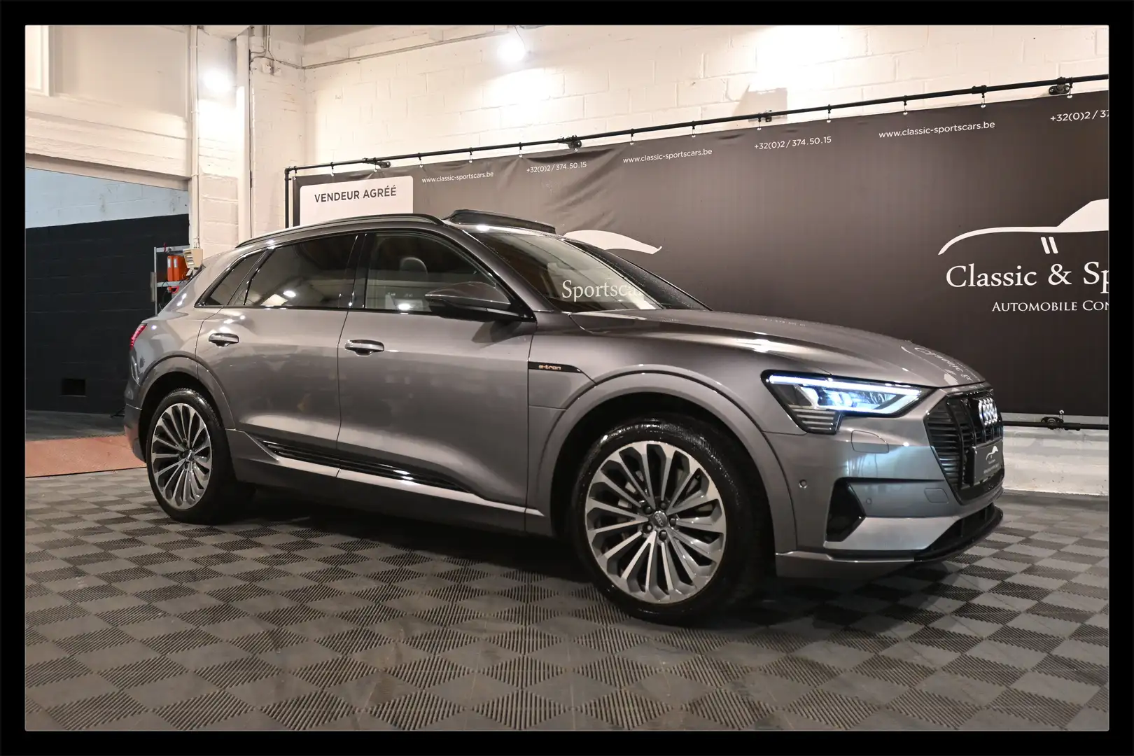Audi e-tron 95 kWh 50 Quattro S LINE / CAMERA / TOIT PANO ! Grigio - 1
