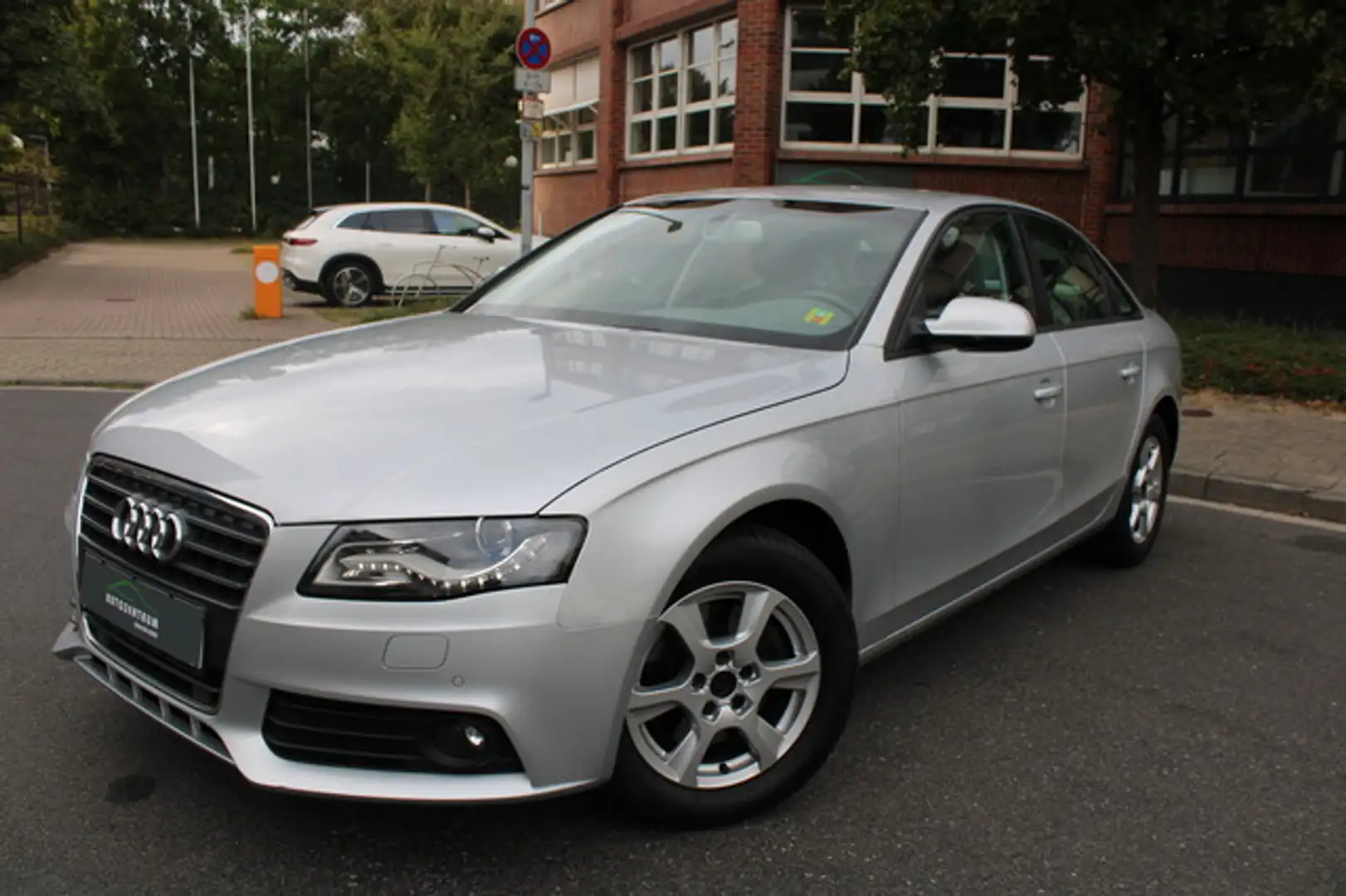 Audi A4 2.0 TFSI Automatik/2.Hd/Leder/Totwinkel Argent - 1