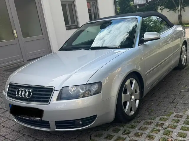 Audi A4 A4 Cabriolet 2.4 V6 - Leder, Sitzheizung, Windschott, gepflegt, u.v.m.