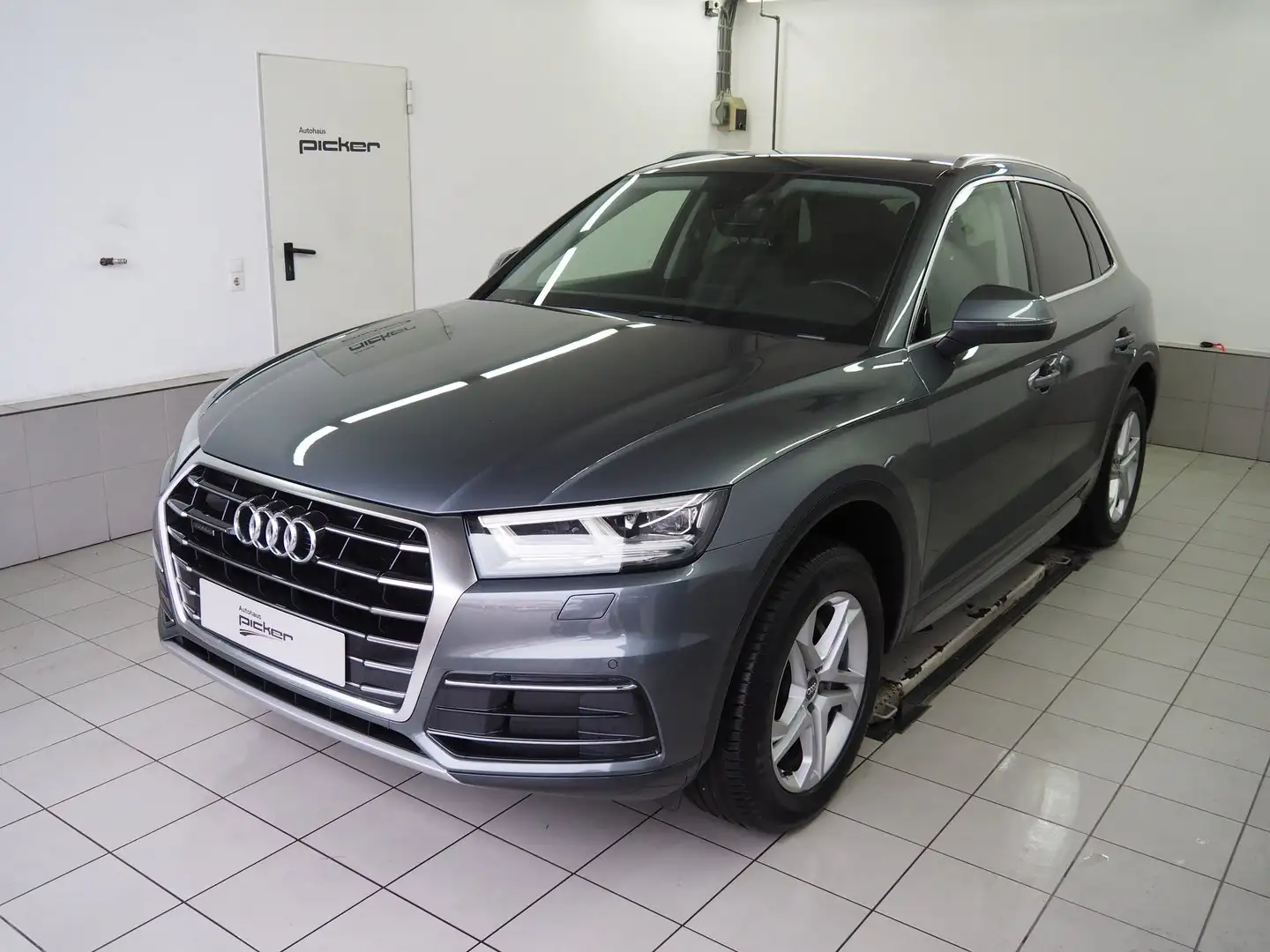 Audi Q5 40 TDI ultra quattro Design Grau - 1