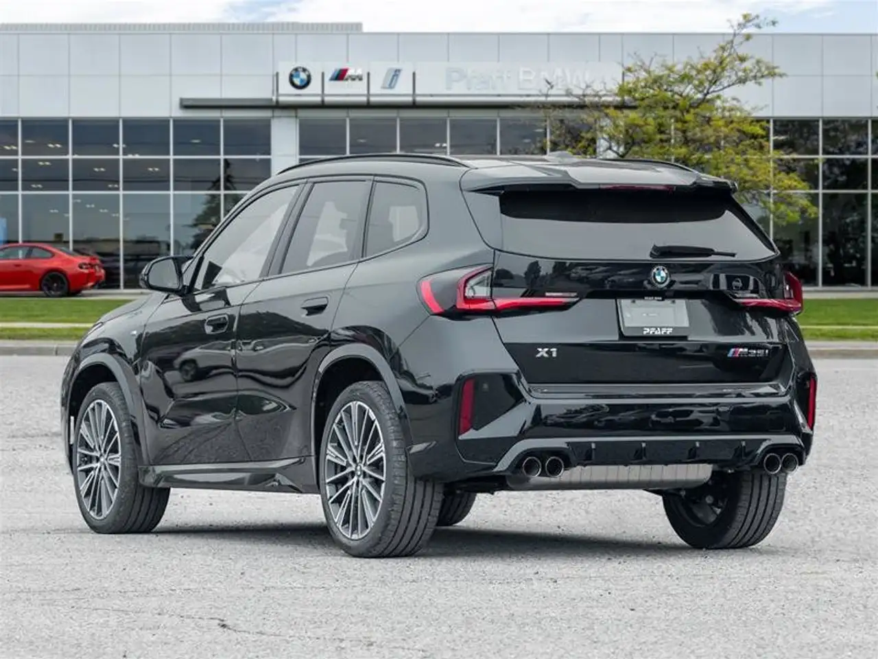 BMW X1 photo BMW X1