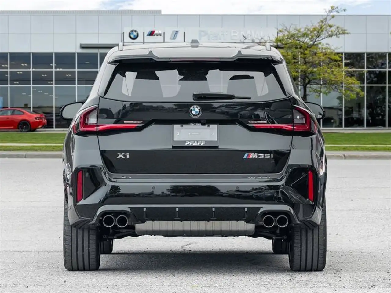 BMW X1 photo BMW X1
