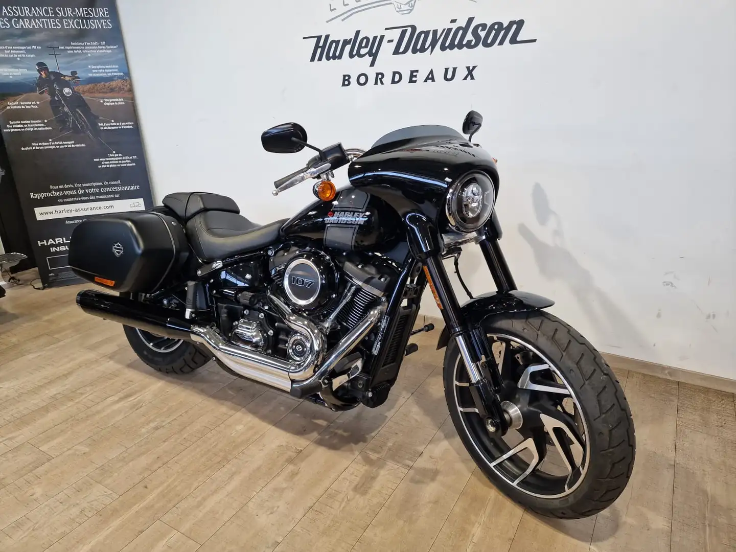 Harley-Davidson Sport Glide Černá - 2