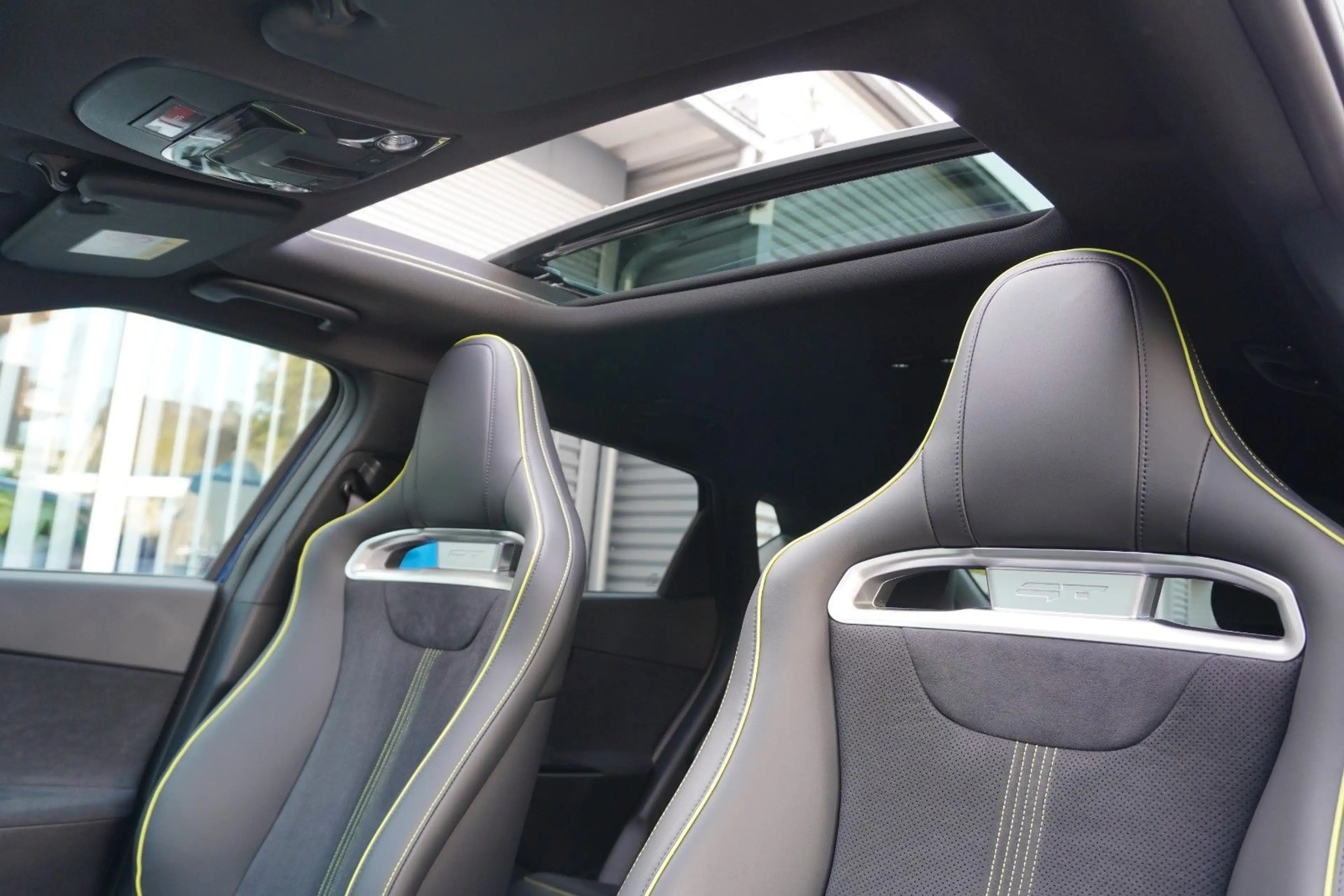 Kia EV6 GT 585PS 4WD Glas Belüf 4xSHz 360° Merid ACC — photo 13