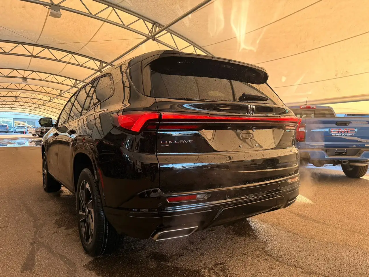 Buick Enclave снимка Buick Enclave