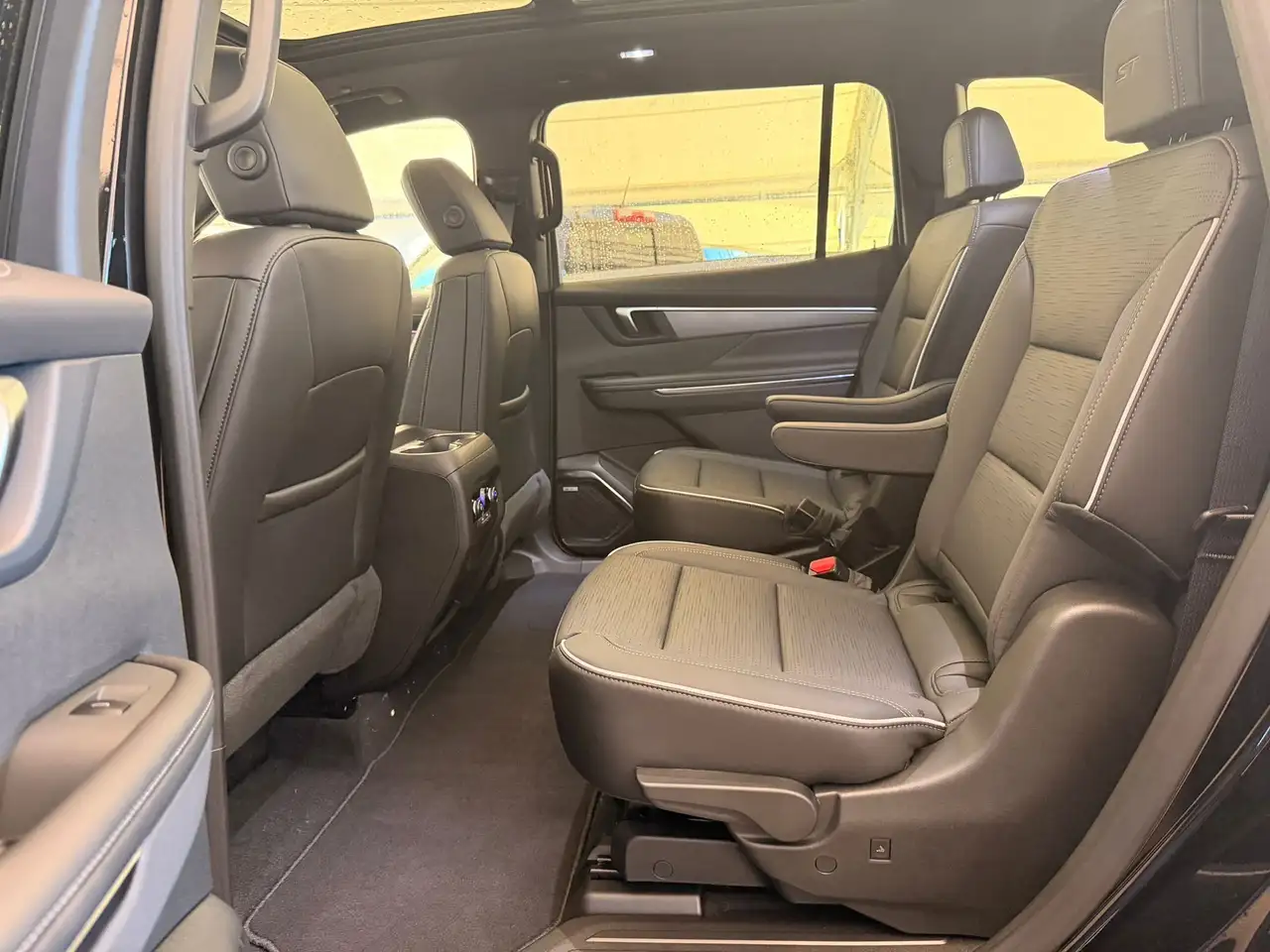 Buick Enclave снимка Buick Enclave