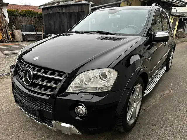 Mercedes-Benz ML 63 AMG Distronic*HarmanKardon*Kamera*Deutsch*