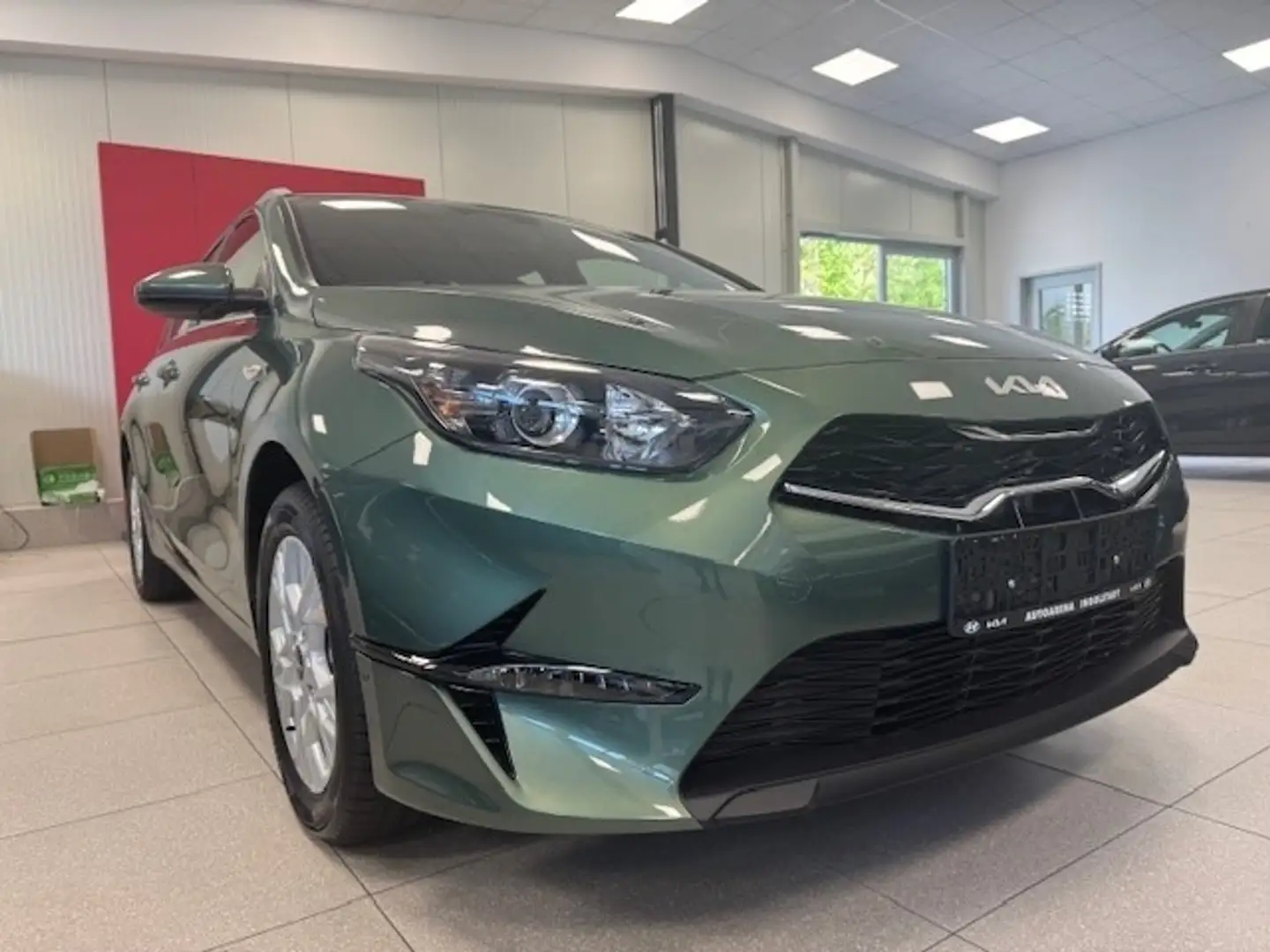 Kia Ceed SW / cee'd SW Ceed SW 1.0 T-GDI  Vision RÜCKFAHRKAMERA+SHZ Verde - 2