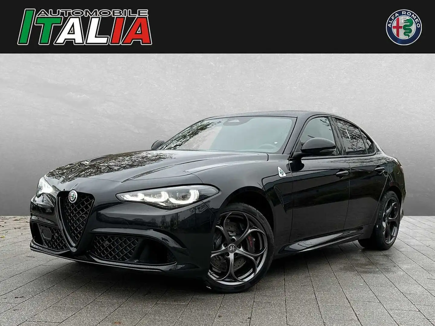 Alfa Romeo Giulia Quadrifoglio 2.9 V6 crna - 1