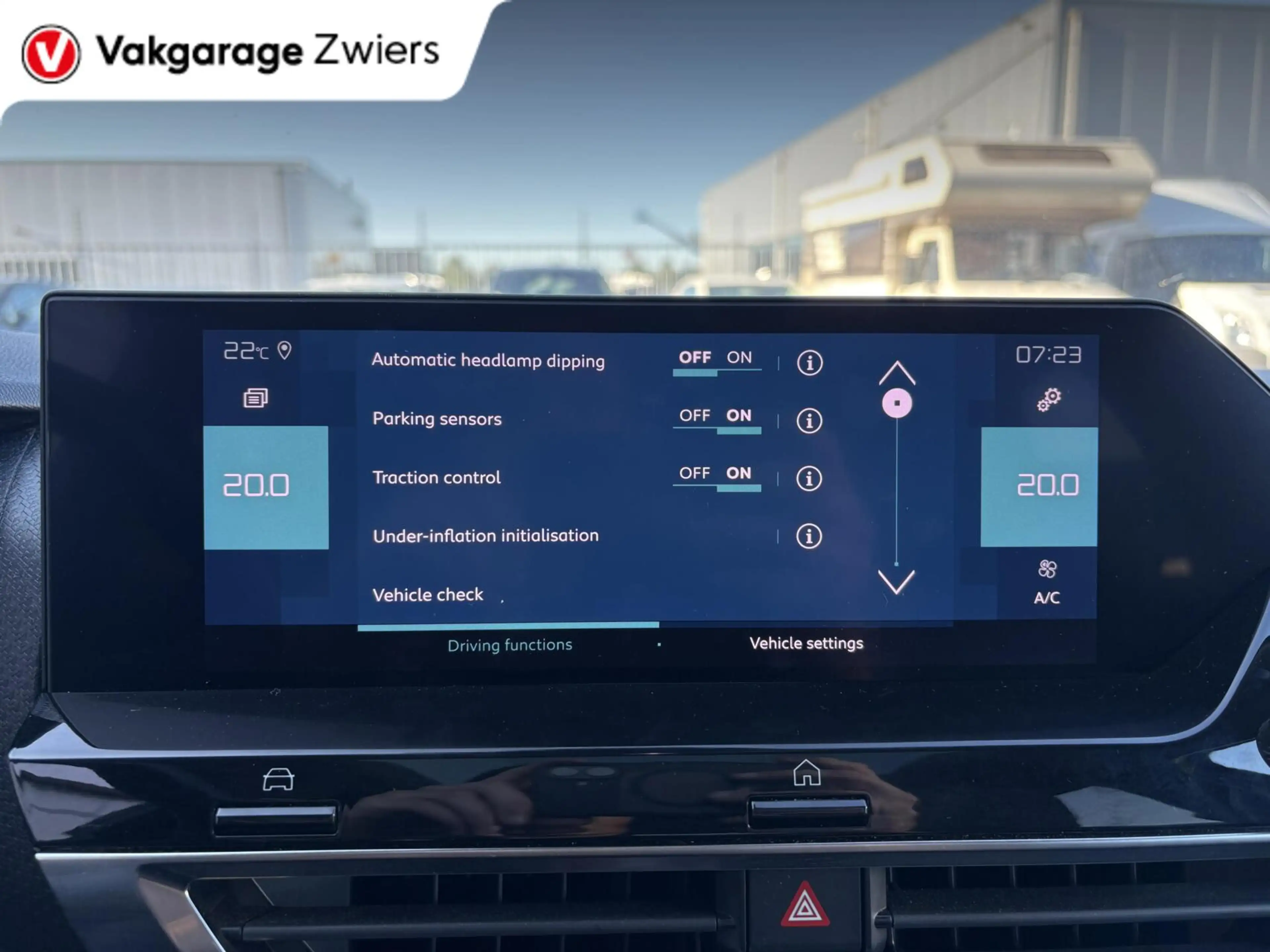 Citroen E-C4 Electric Shine 50 kWh |SOH 86% Panoramadak| Apple Carplay|C — photo 6
