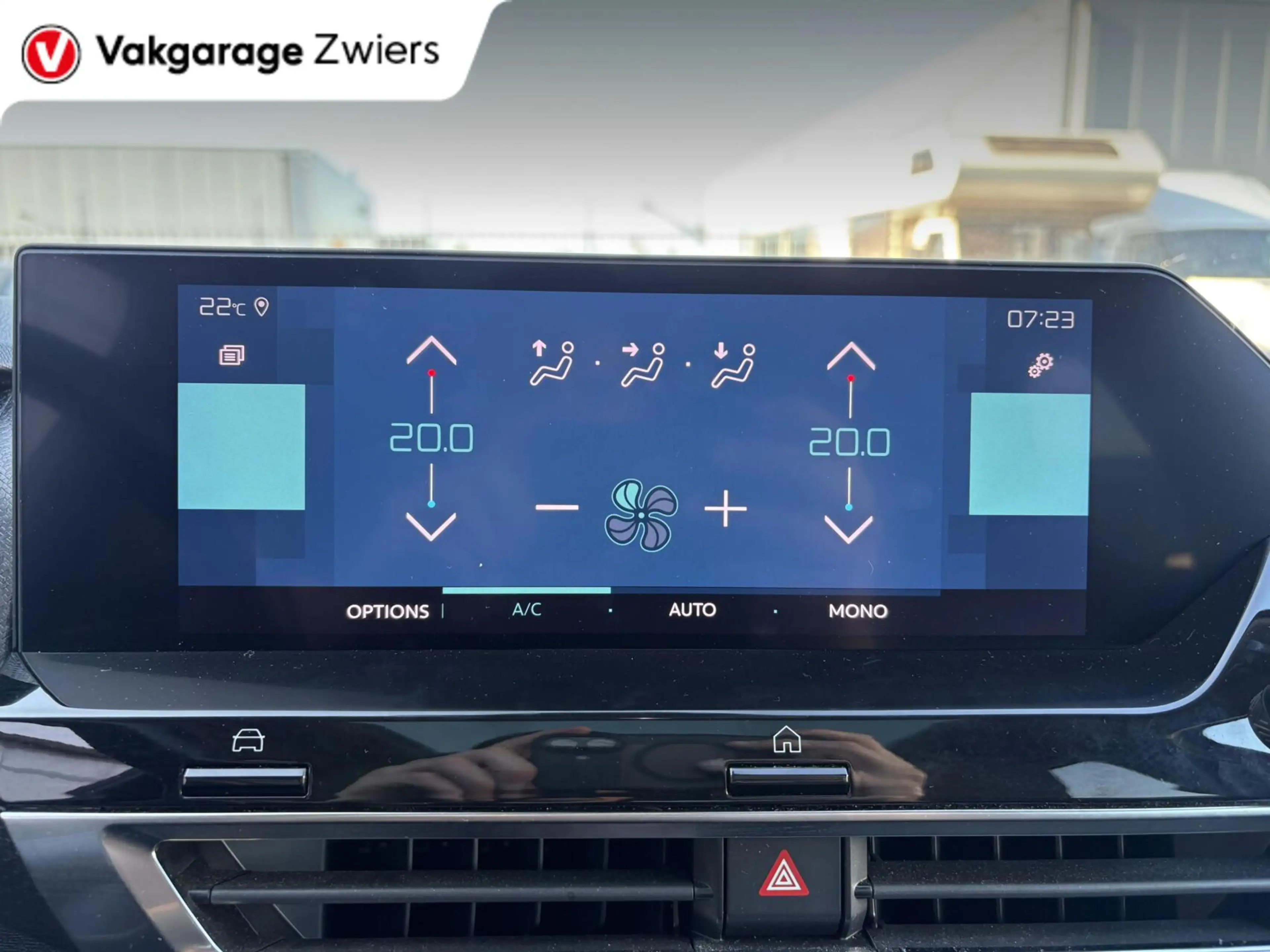 Citroen E-C4 Electric Shine 50 kWh |SOH 86% Panoramadak| Apple Carplay|C — photo 8