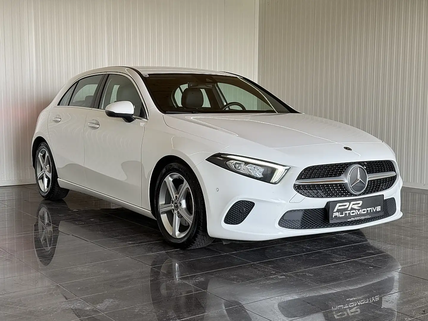 Mercedes-Benz A 180 d Aut. LED*SZHG*PREMIUM*AMBIENTE*VIRTUAL Beyaz - 2