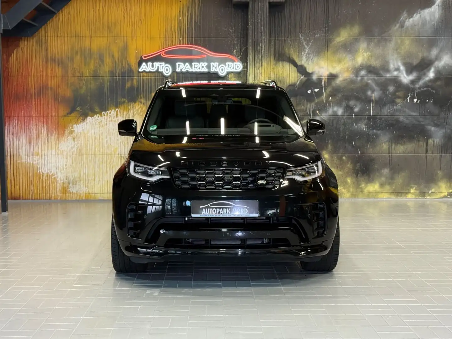 Land Rover Discovery 5 Dynamic HSE D300 AWD~PANO~7SITZE~22" Schwarz - 2