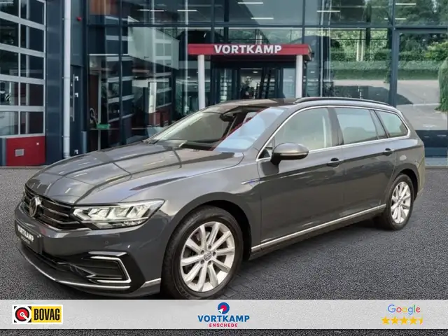 Volkswagen Passat Variant 1.4 TSI DSG GTE CAMERA/NAVI/CARPLAY/ACC/STOELVERW