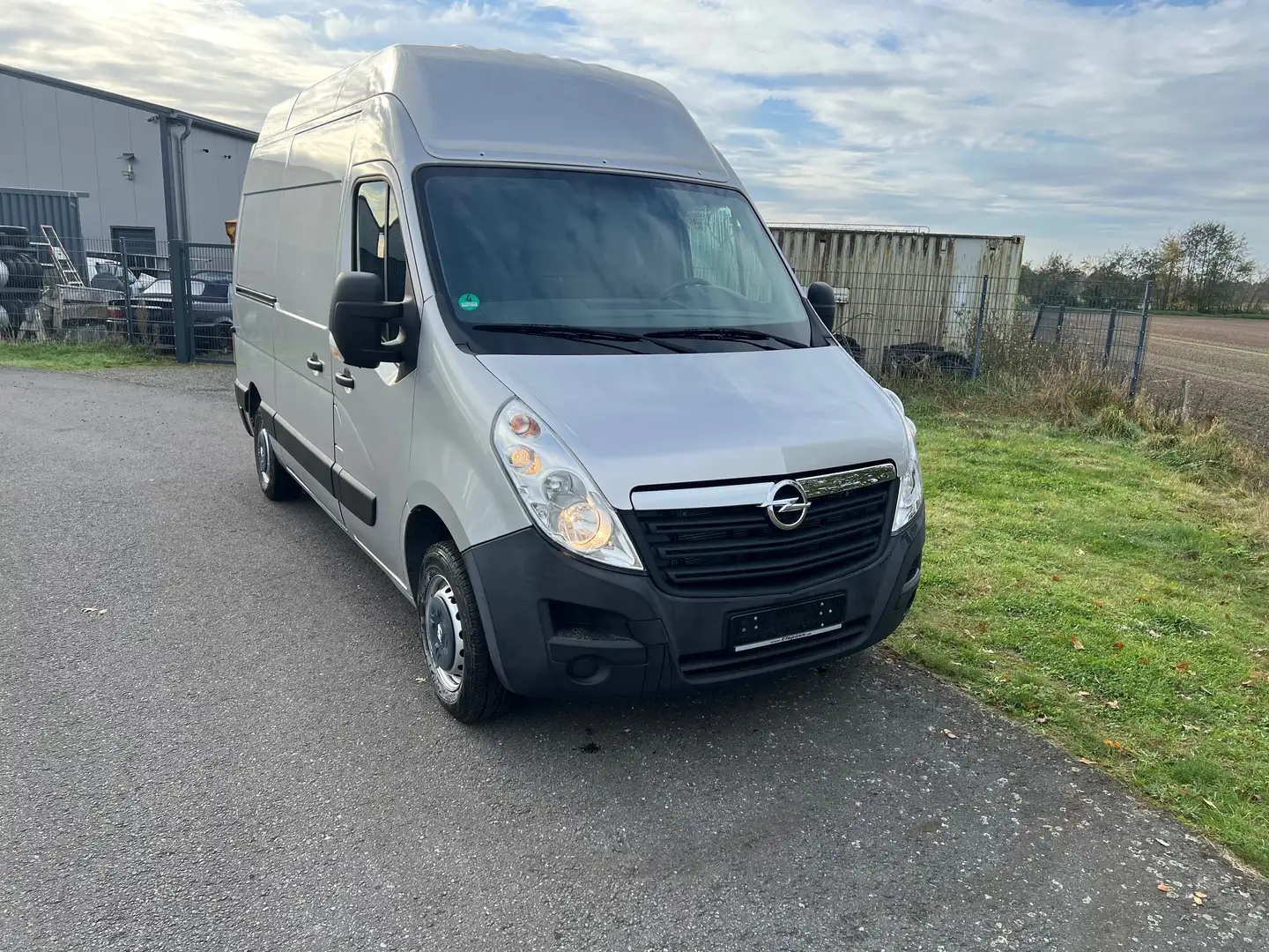 Opel Movano GKa L3H3 3,5t Silber - 1