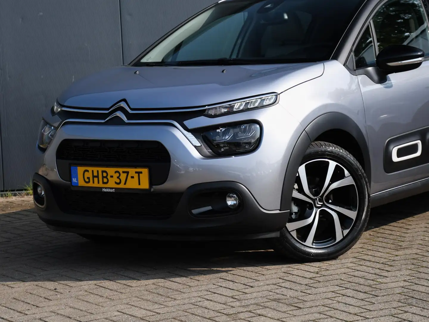 Citroen C3 Feel Edition 1.2 PureTech 83pk PDC ACHTER + CAM. | Grijs - 2